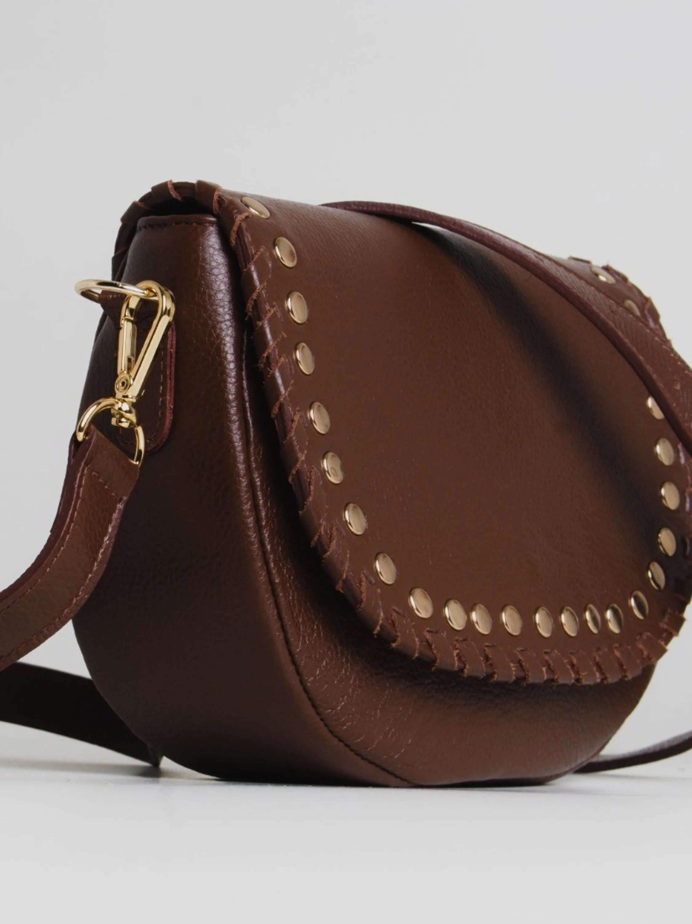 Bolsa em couro meia lua 10550229