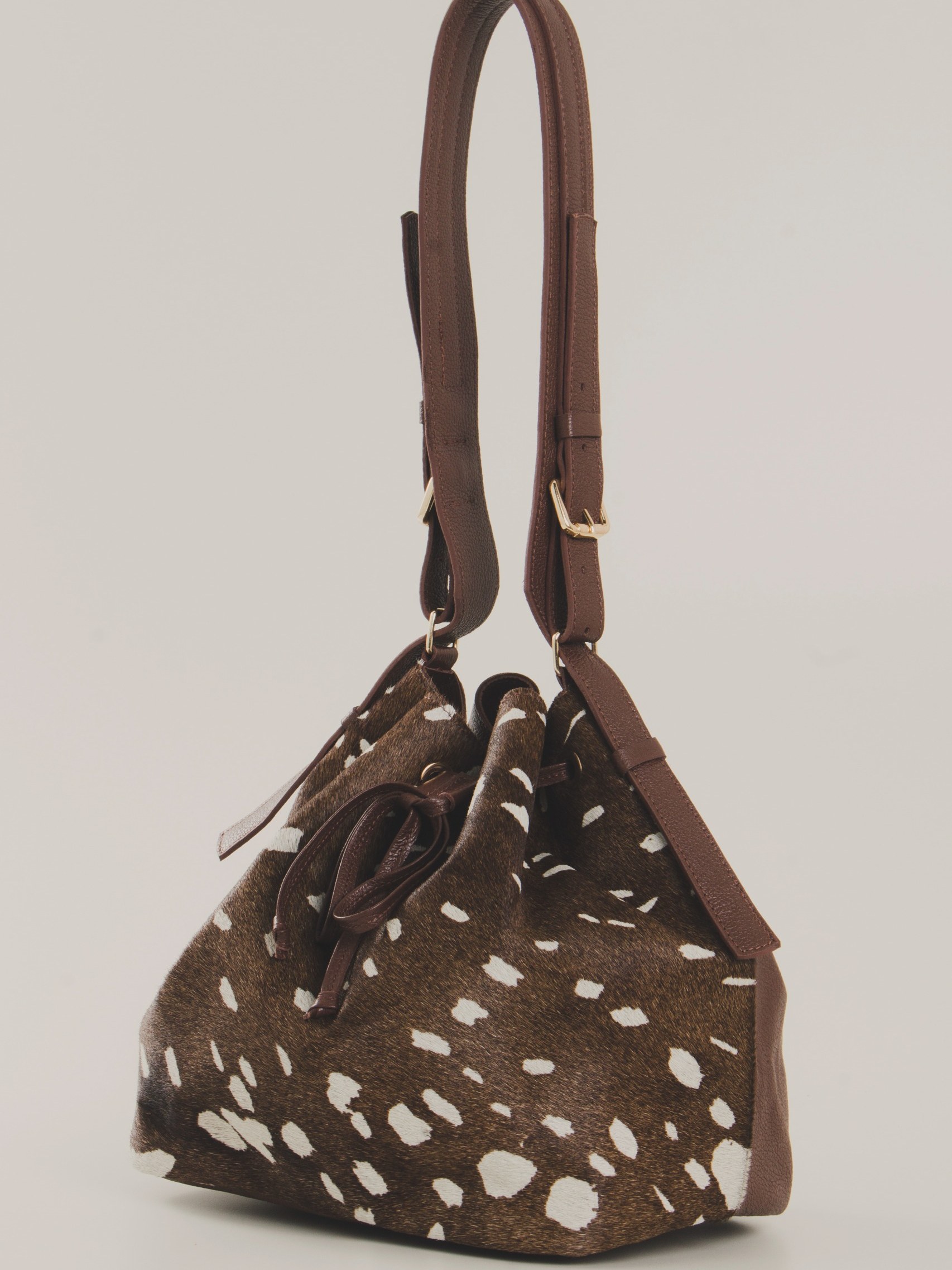 Bolsa Saco em Couro Bibiana 10360294