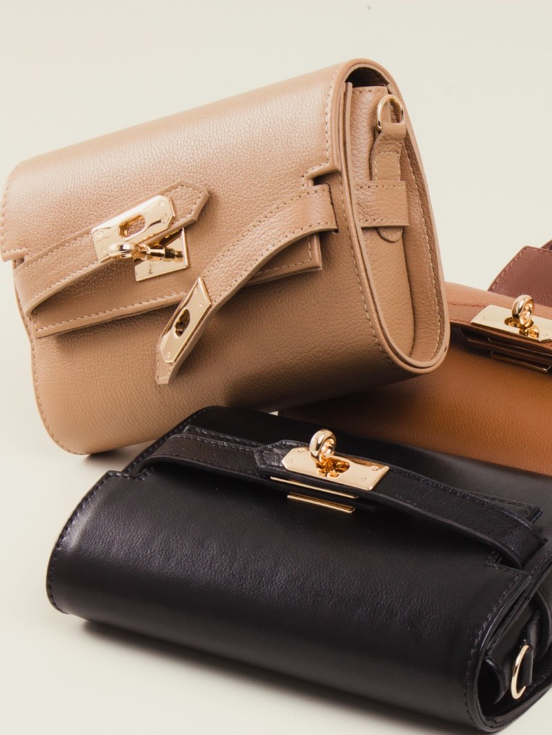 Bolsa clutch em couro  10950237