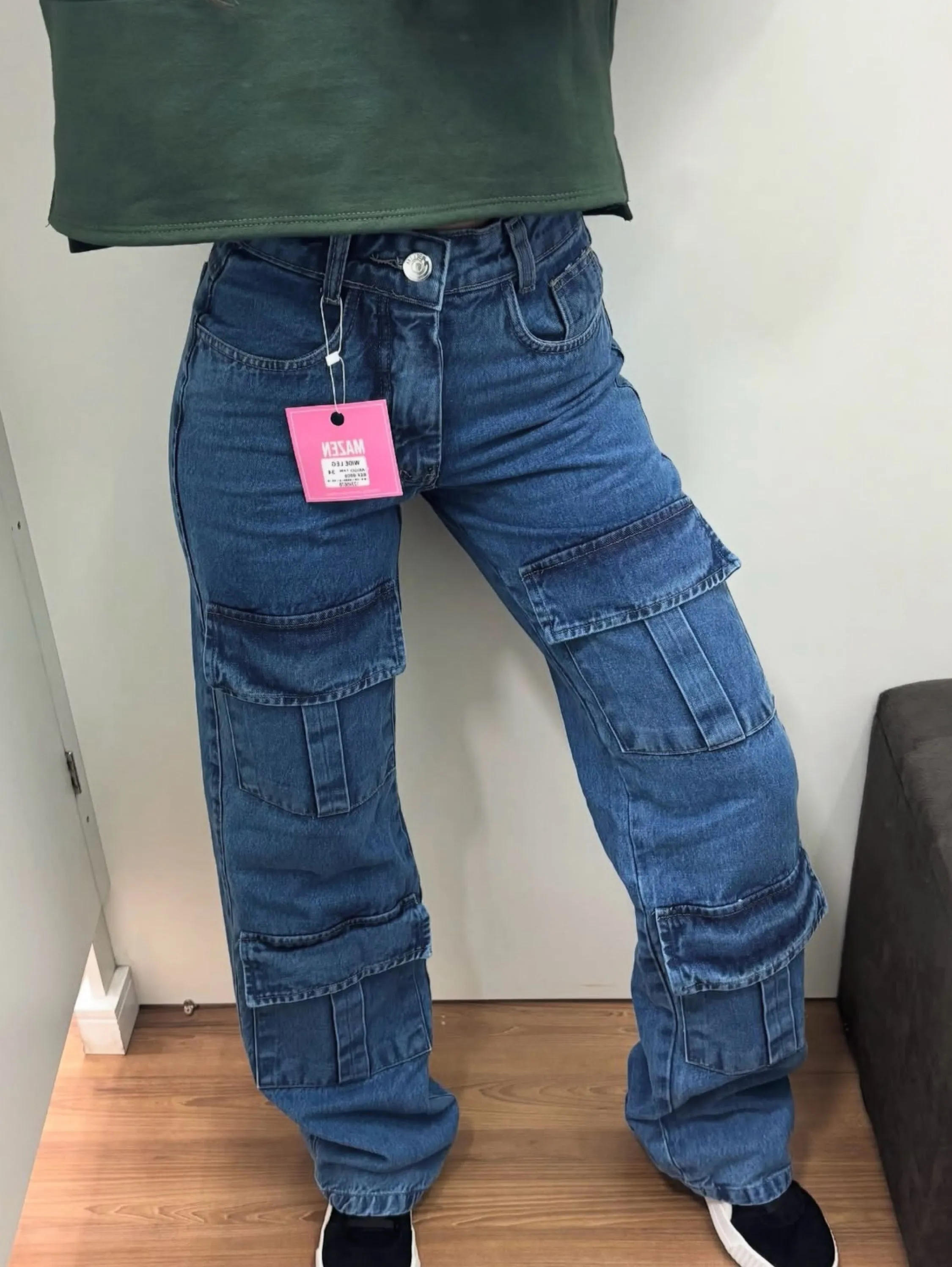 Calça cargo 4 bolso na frente