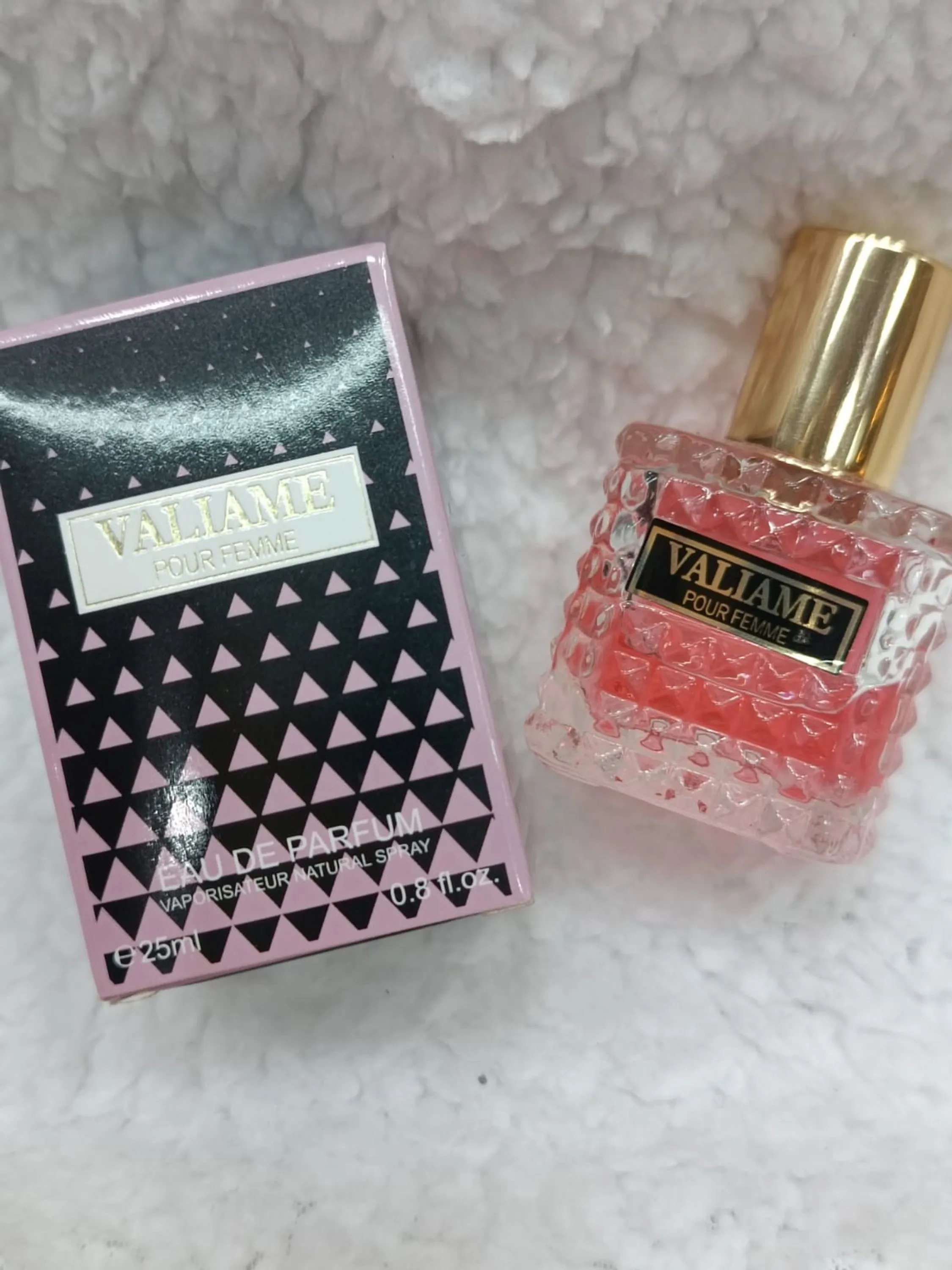 Perfume feminino  inspiração  VALENTINO