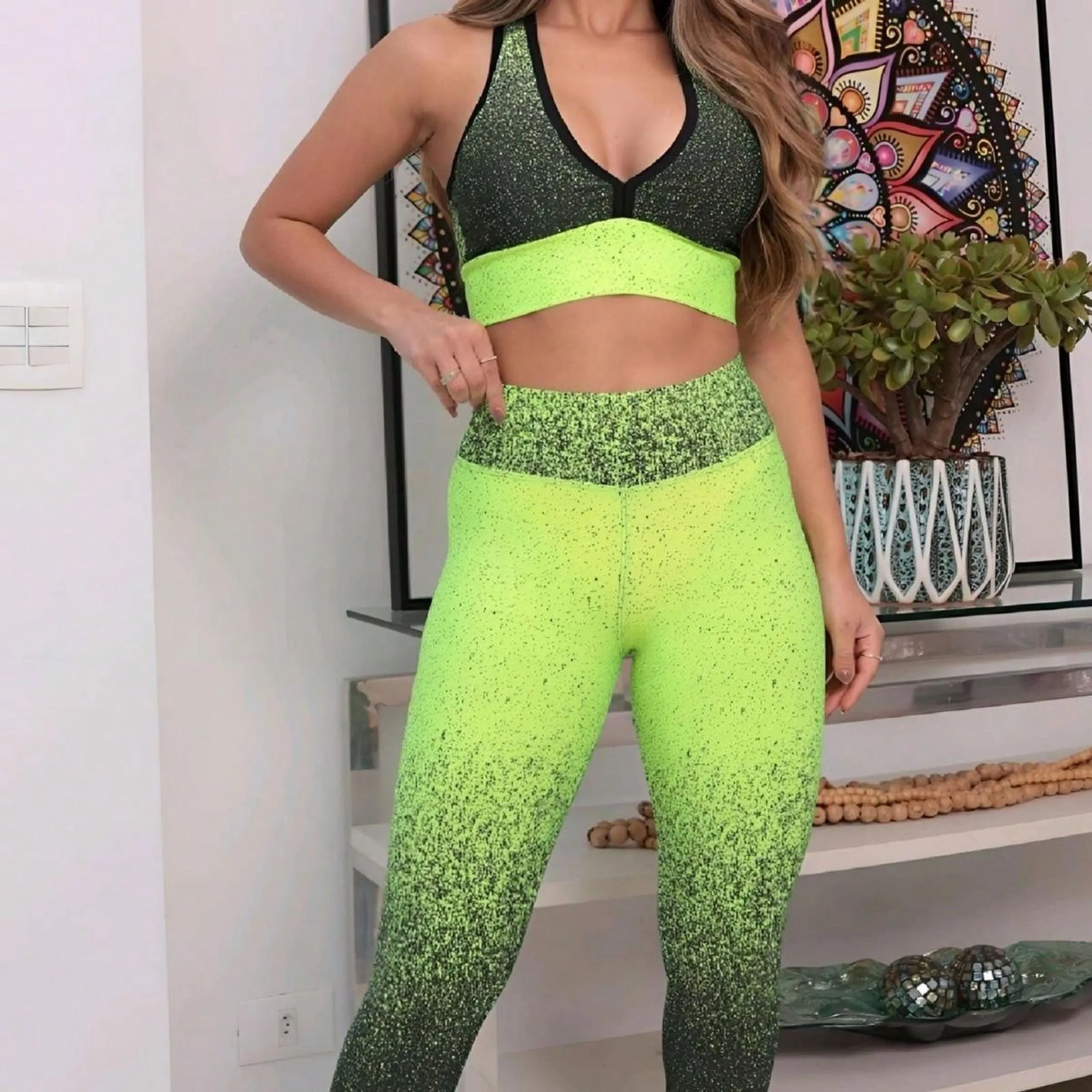 Legging Esportiva Degrade: Estampa Moderna para seus Treinos