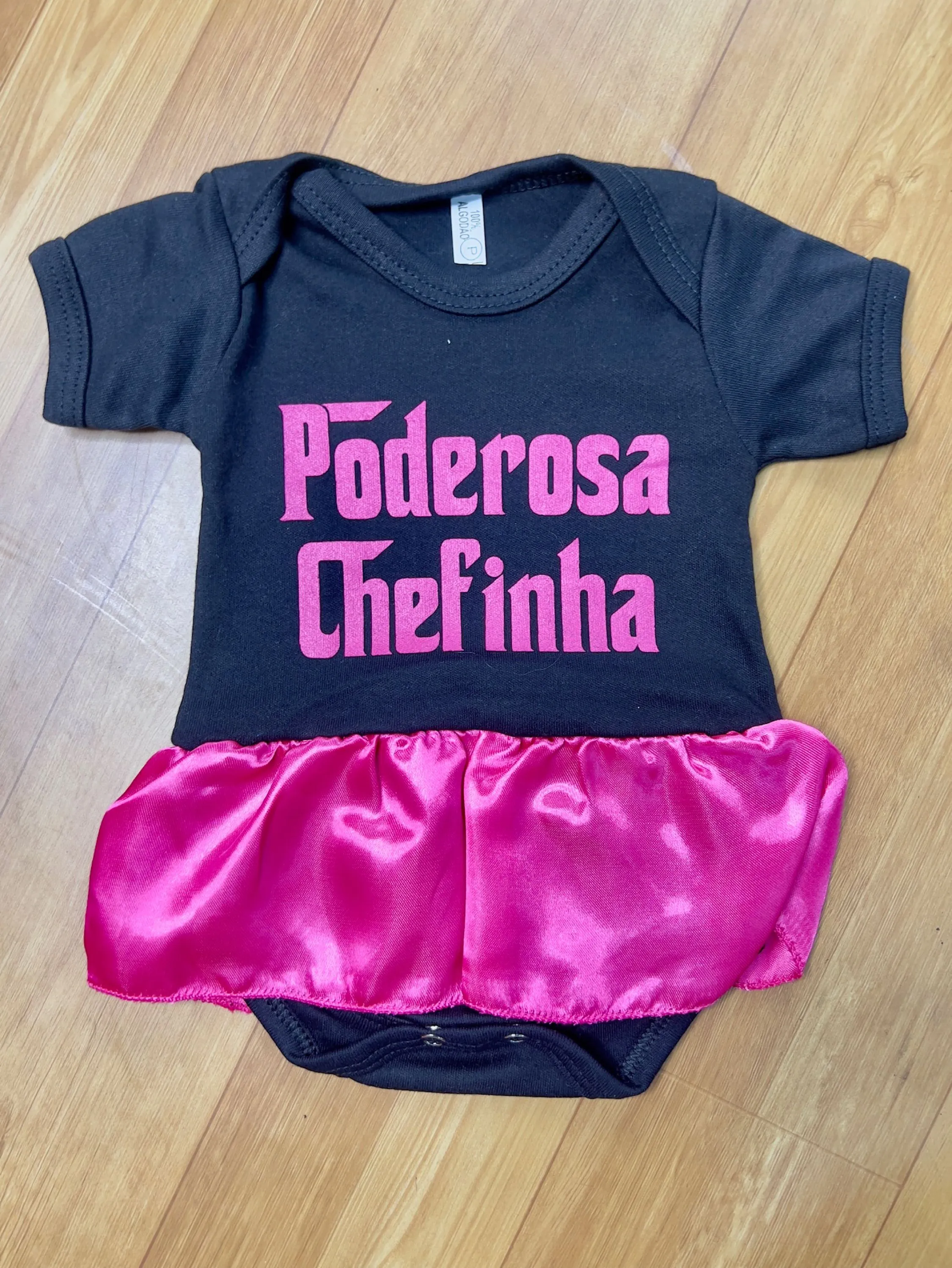 Body Bebê Fantasia Poderosa Chefinha Mesversário Fofo