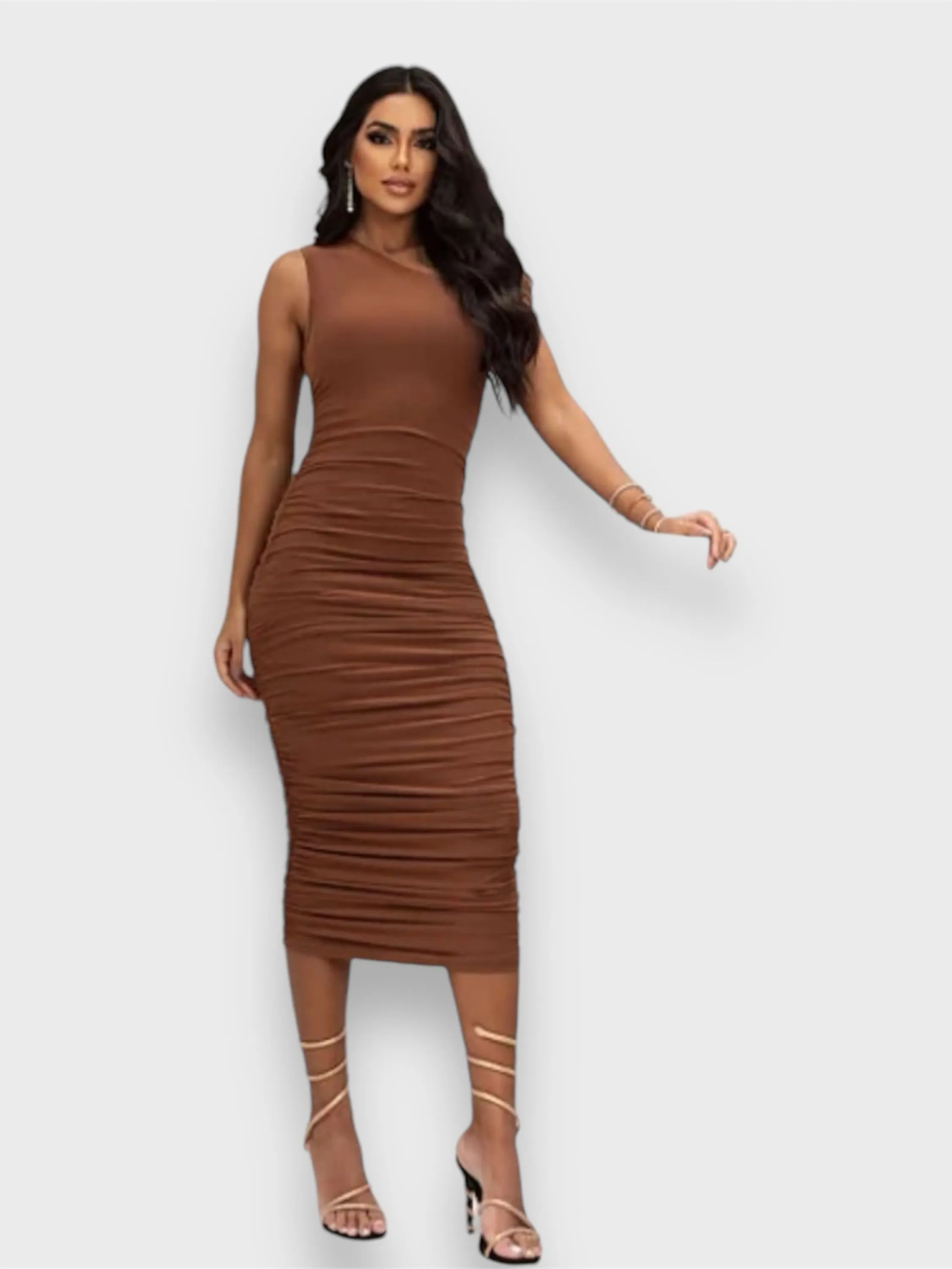 Vestido midi tapeado um ombro com bojo sexy estilo tendência do momento Loja Midomy