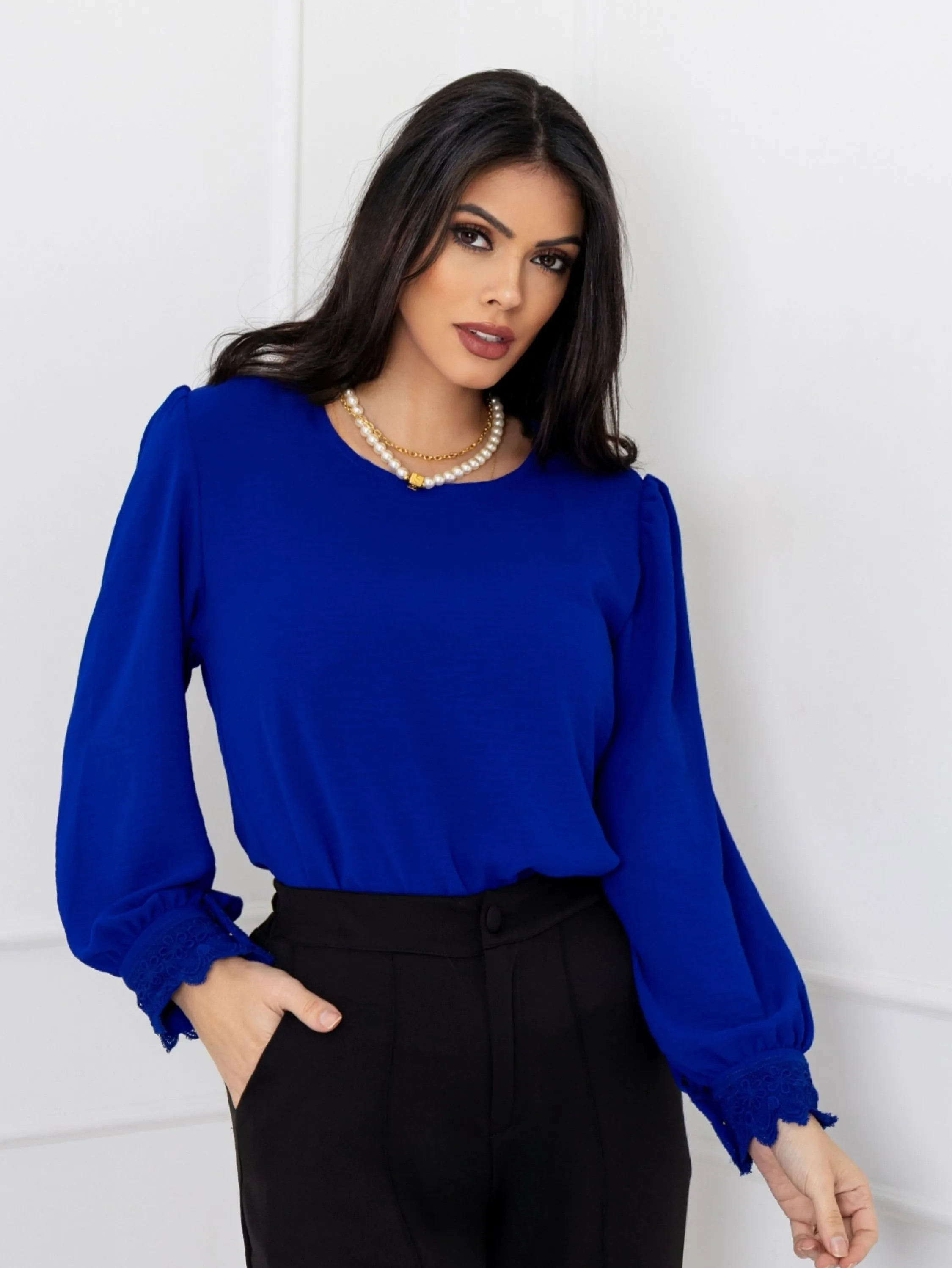 blusa feminina elegante manga longa com renda tecido duna