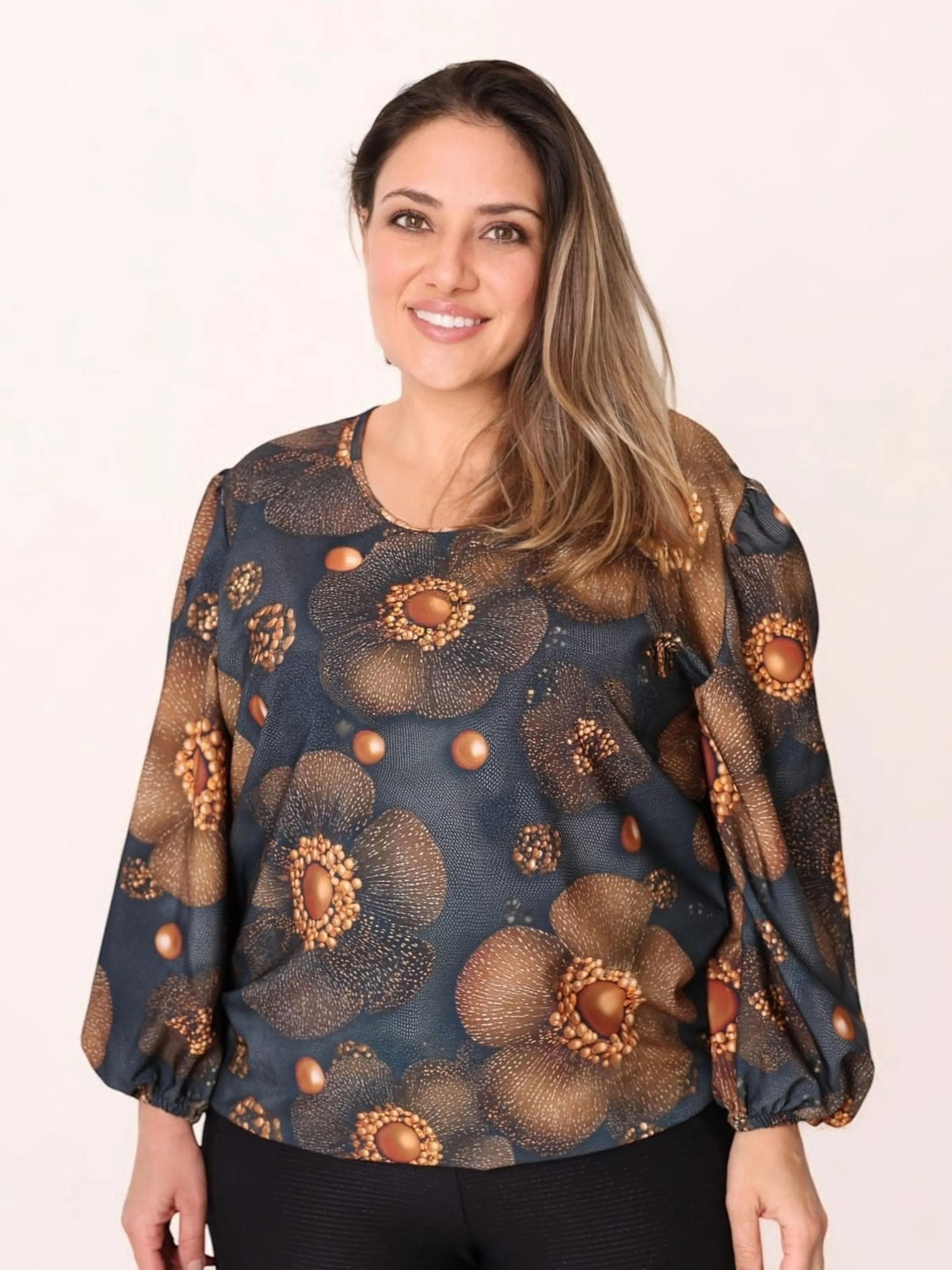 blusa plussize manga 3/4 tecido crepinho