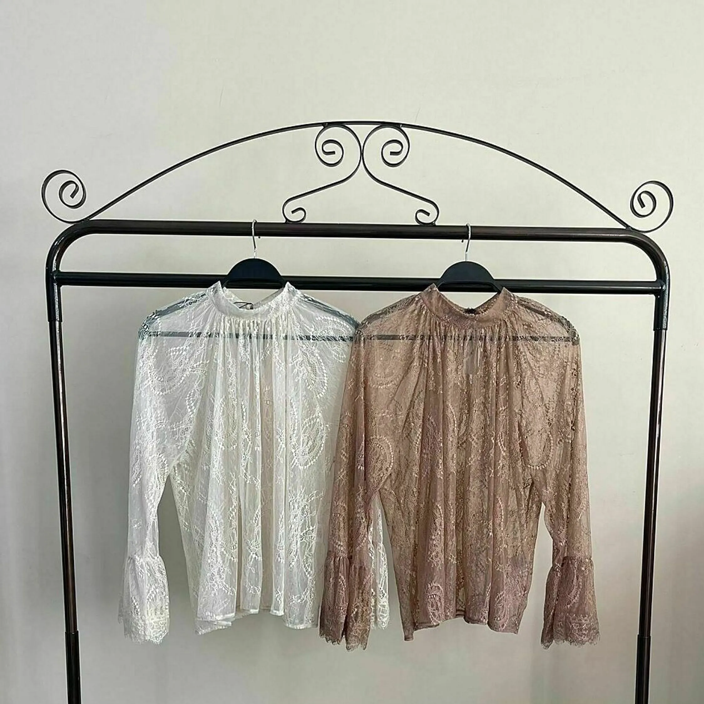 Blusa renda