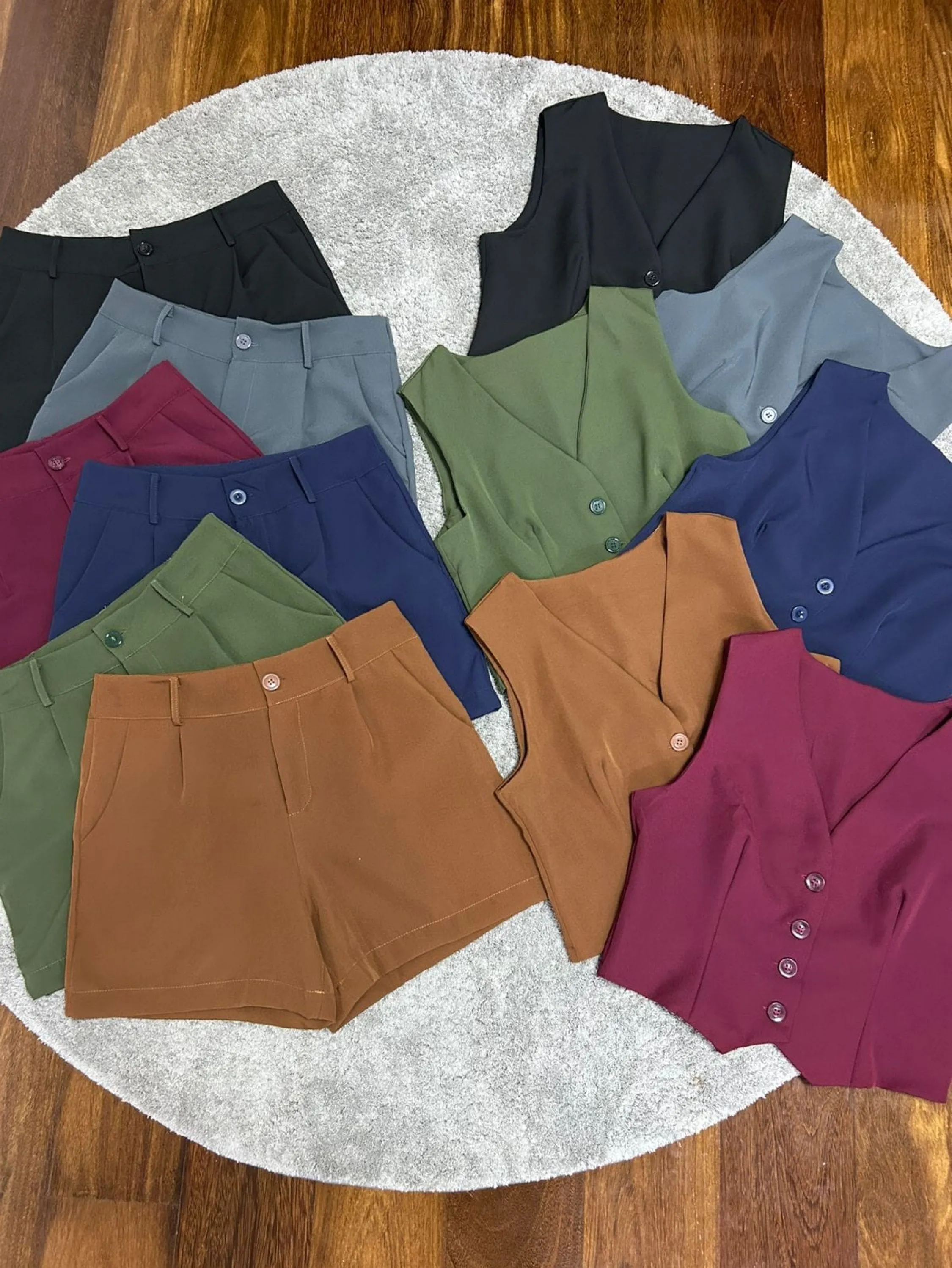 Conjunto de alfaiataria colete com short