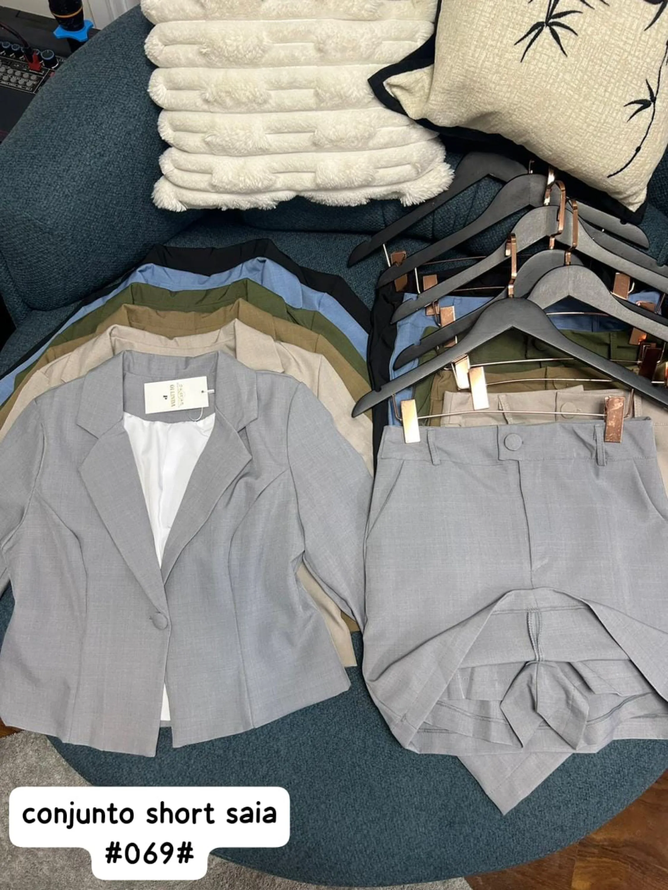 Conjunto de luis Raul blazer com short saia