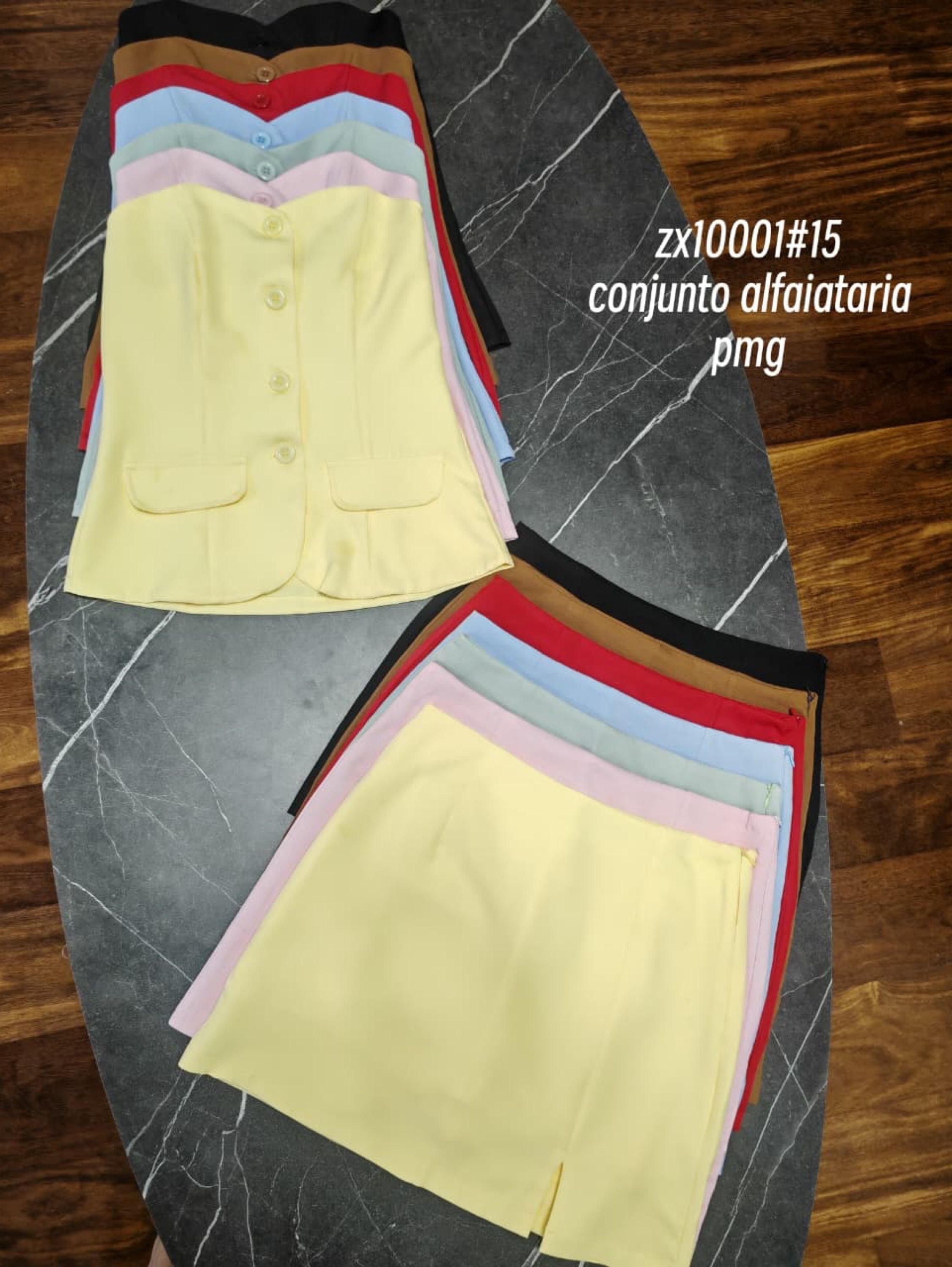 Conjunto alfaiataria blusa tomara que caia com short saia