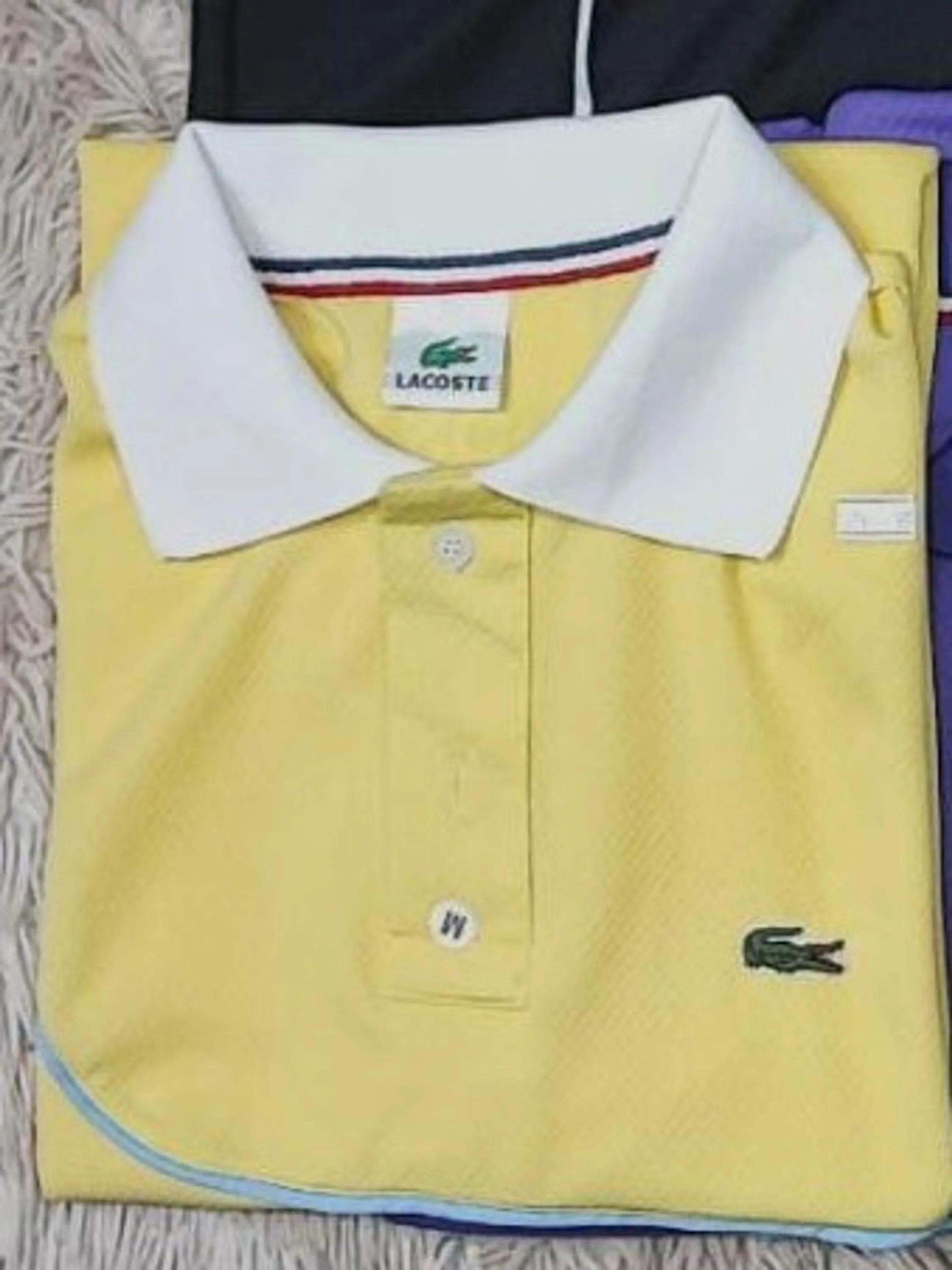 Camiseta Polo lacoste listra lateral