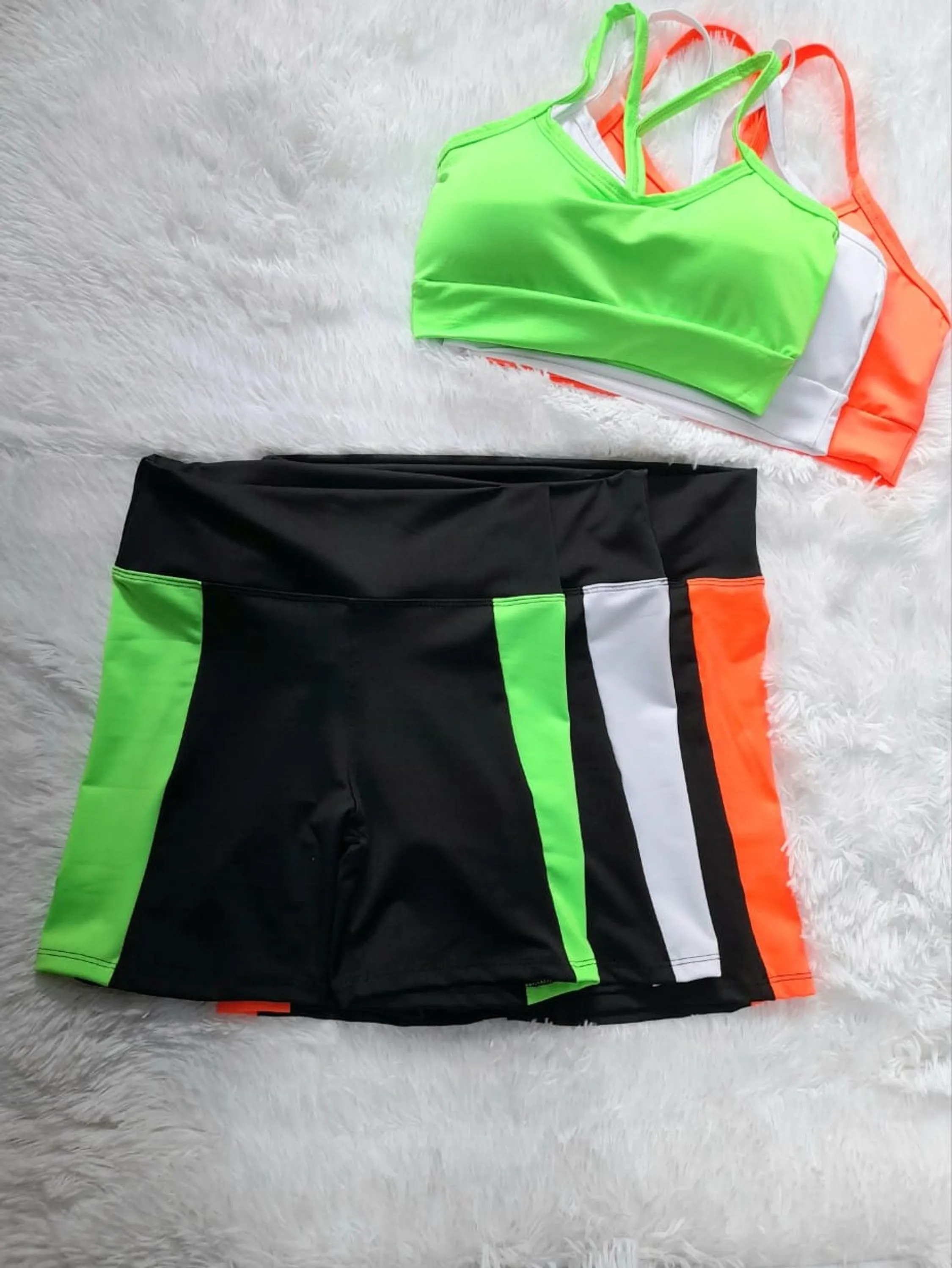 Conjunto neon verão poliéster