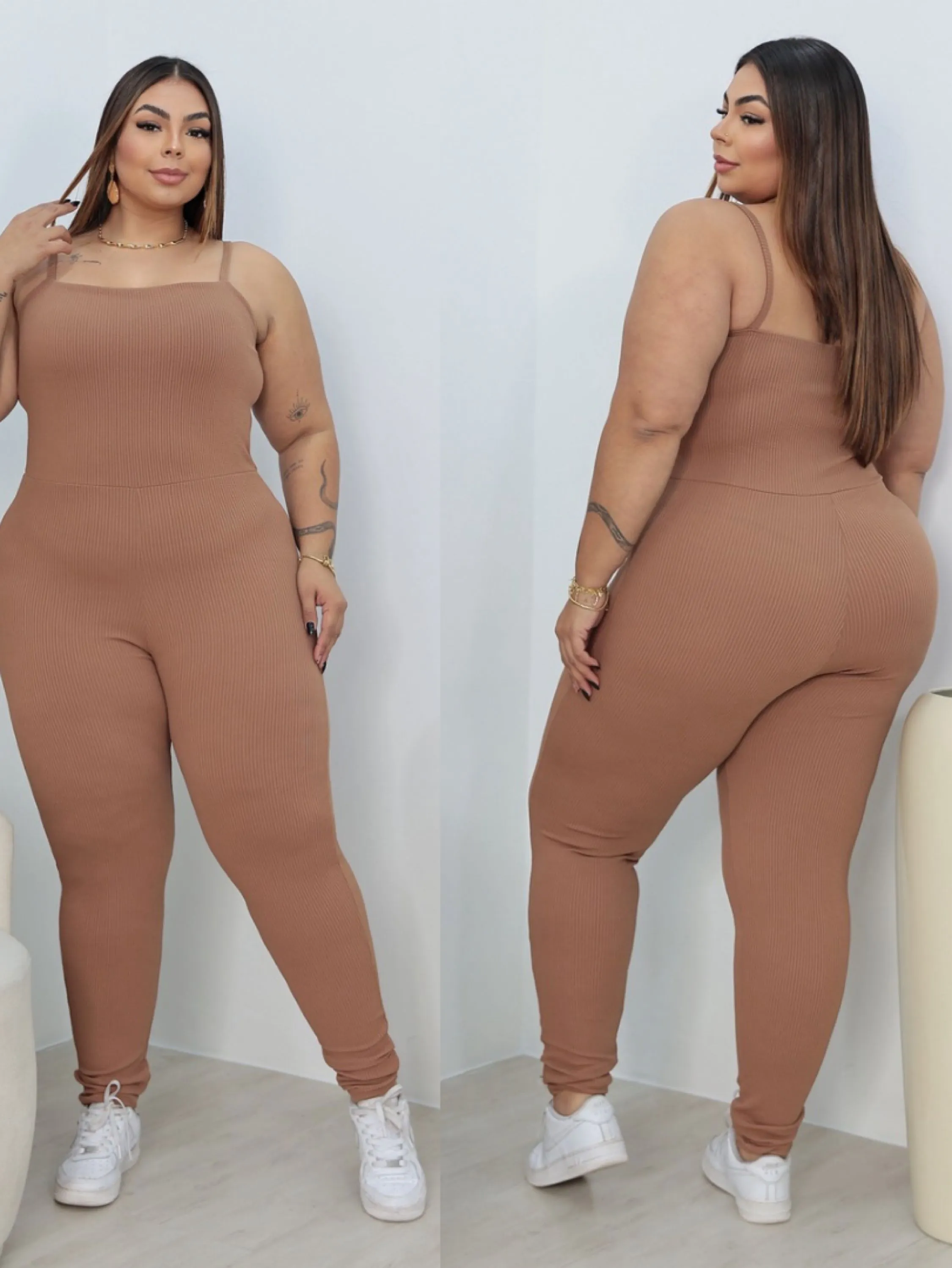 PLUS macacão alcinha anarruga veste 46-52
