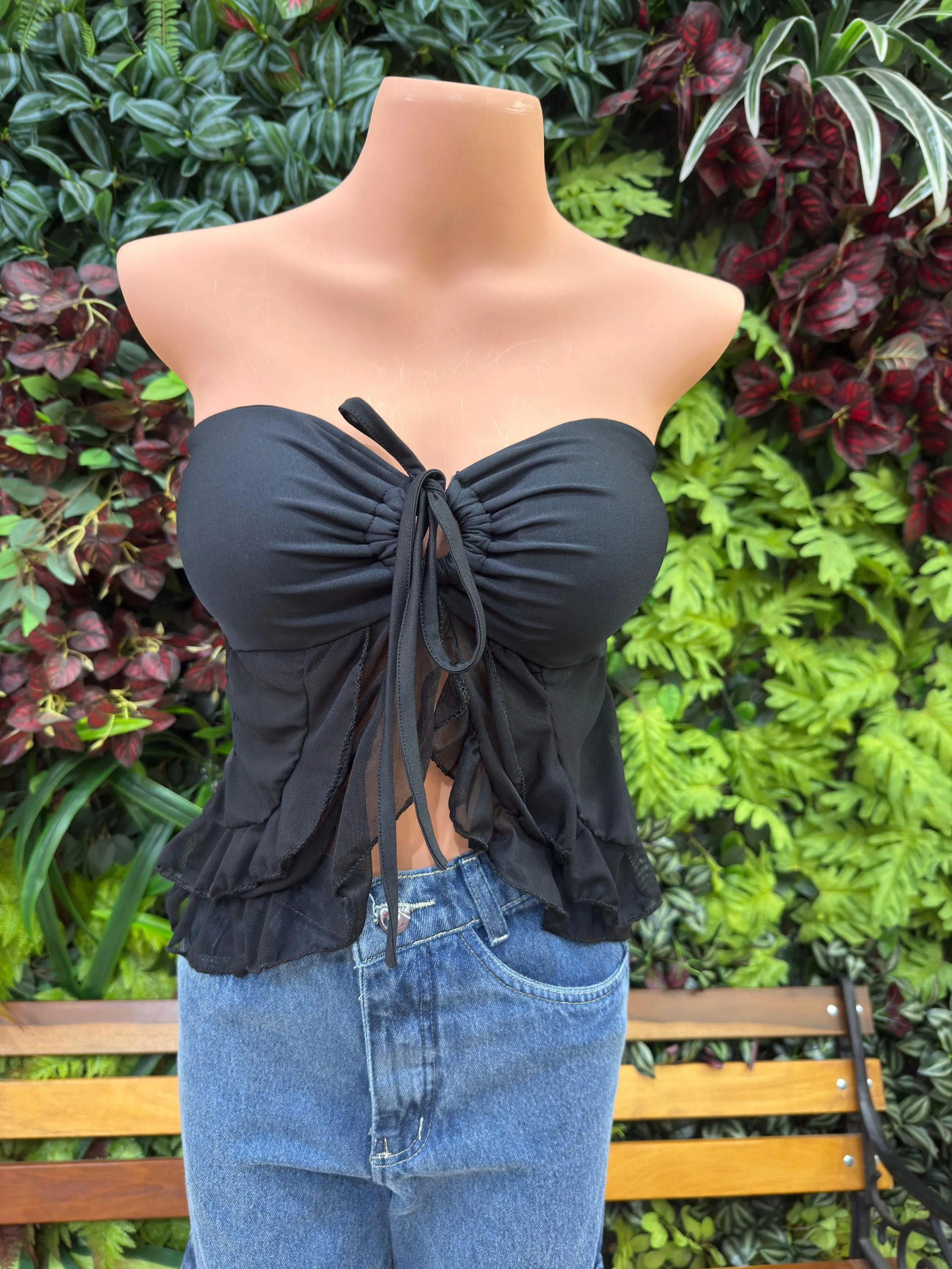 Cropped Gleice cordão com bojo detalhe em tule