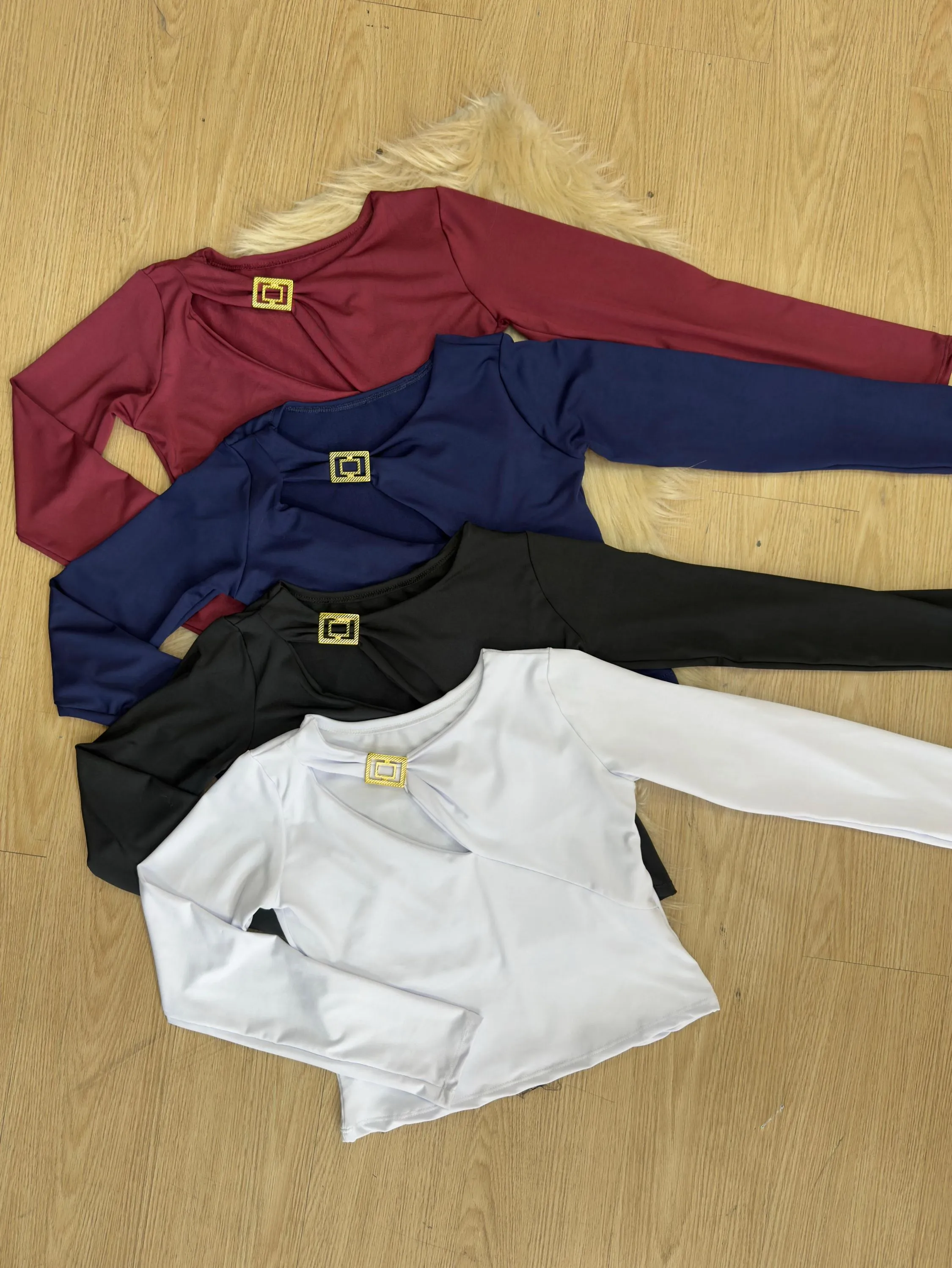 Blusa Grécia Fivela