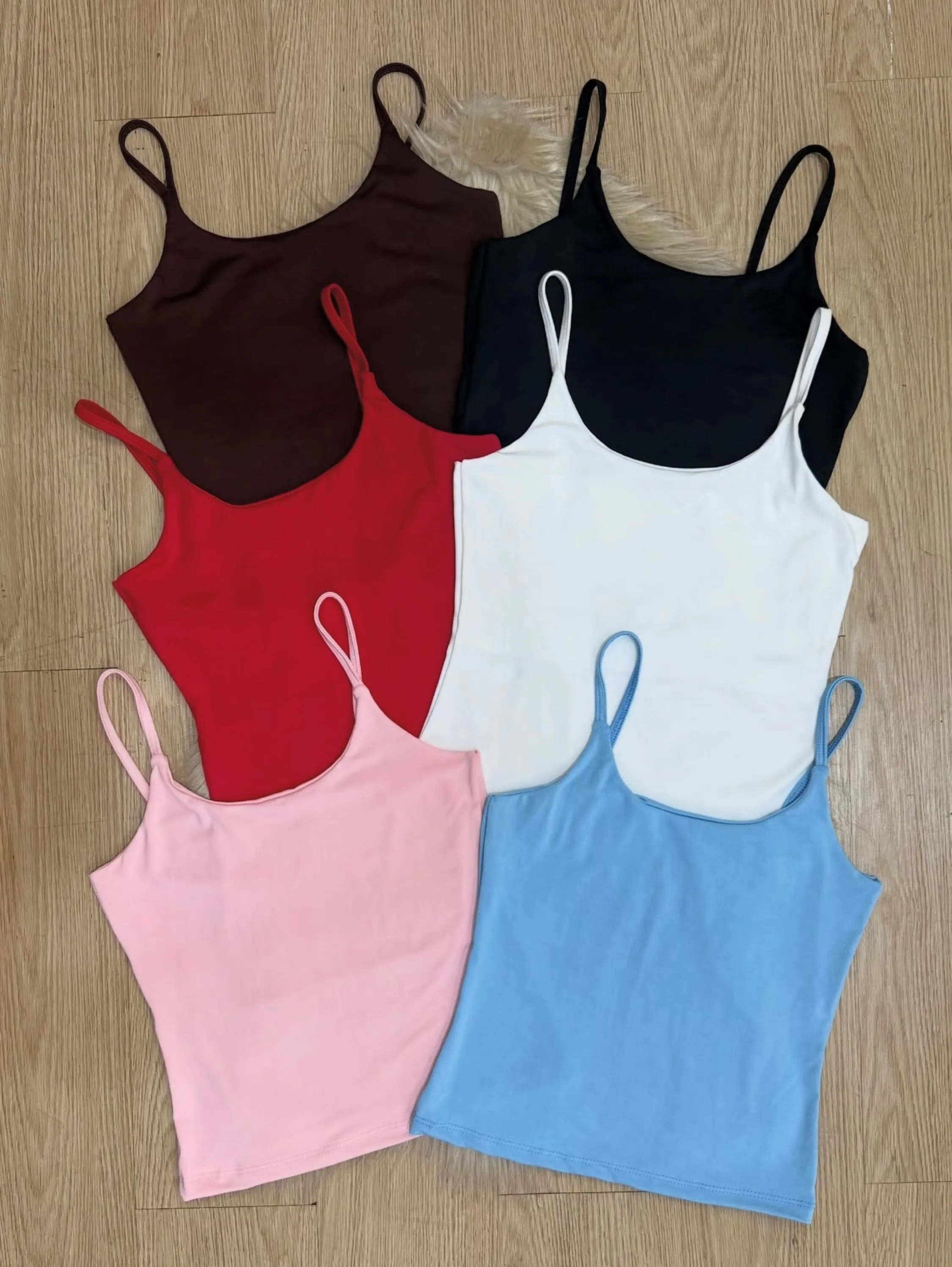 Blusa básica alcinha sem bojo