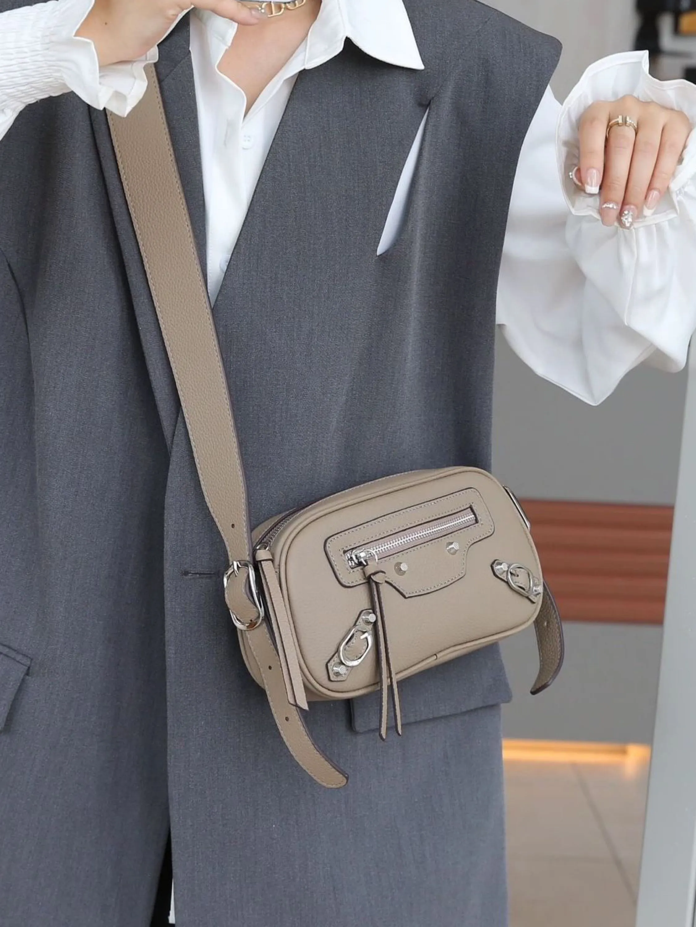 Bolsa com alça comprida inspiração Balenciaga AL-926