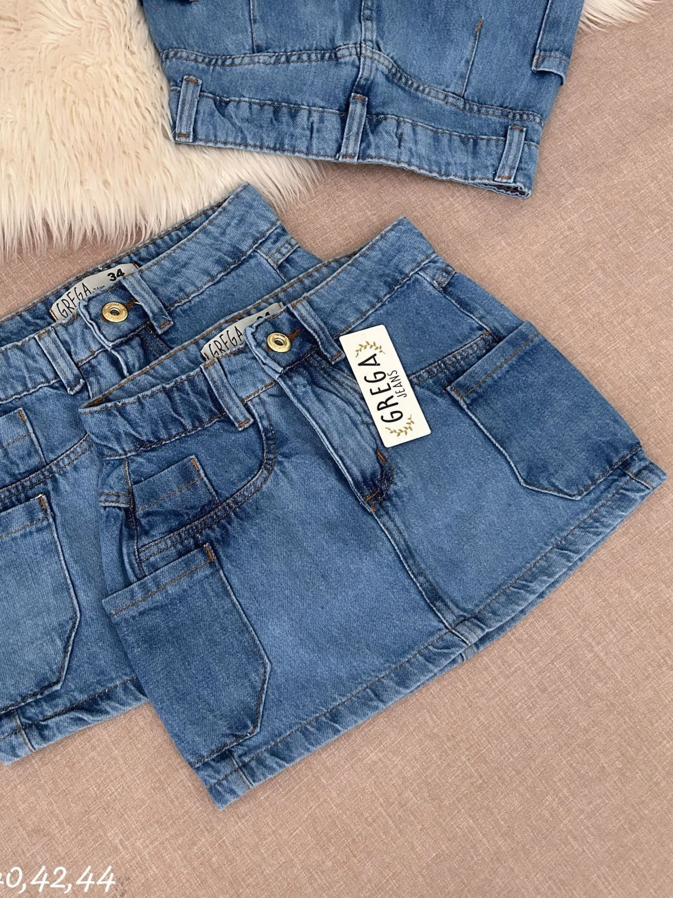 Saia jeans cargo feminina clara