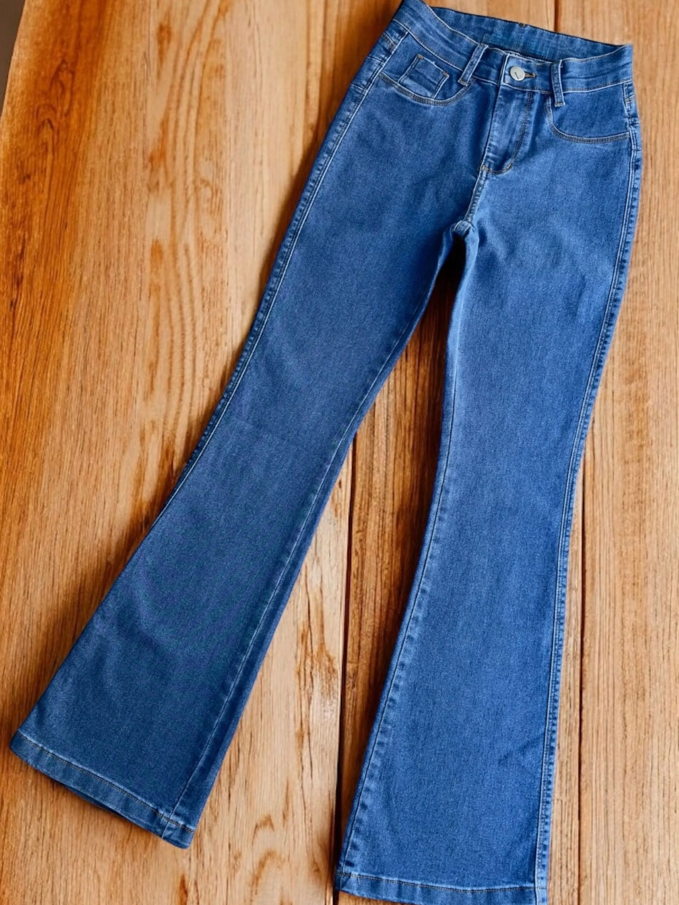 Calca Flare feminina jeans escura