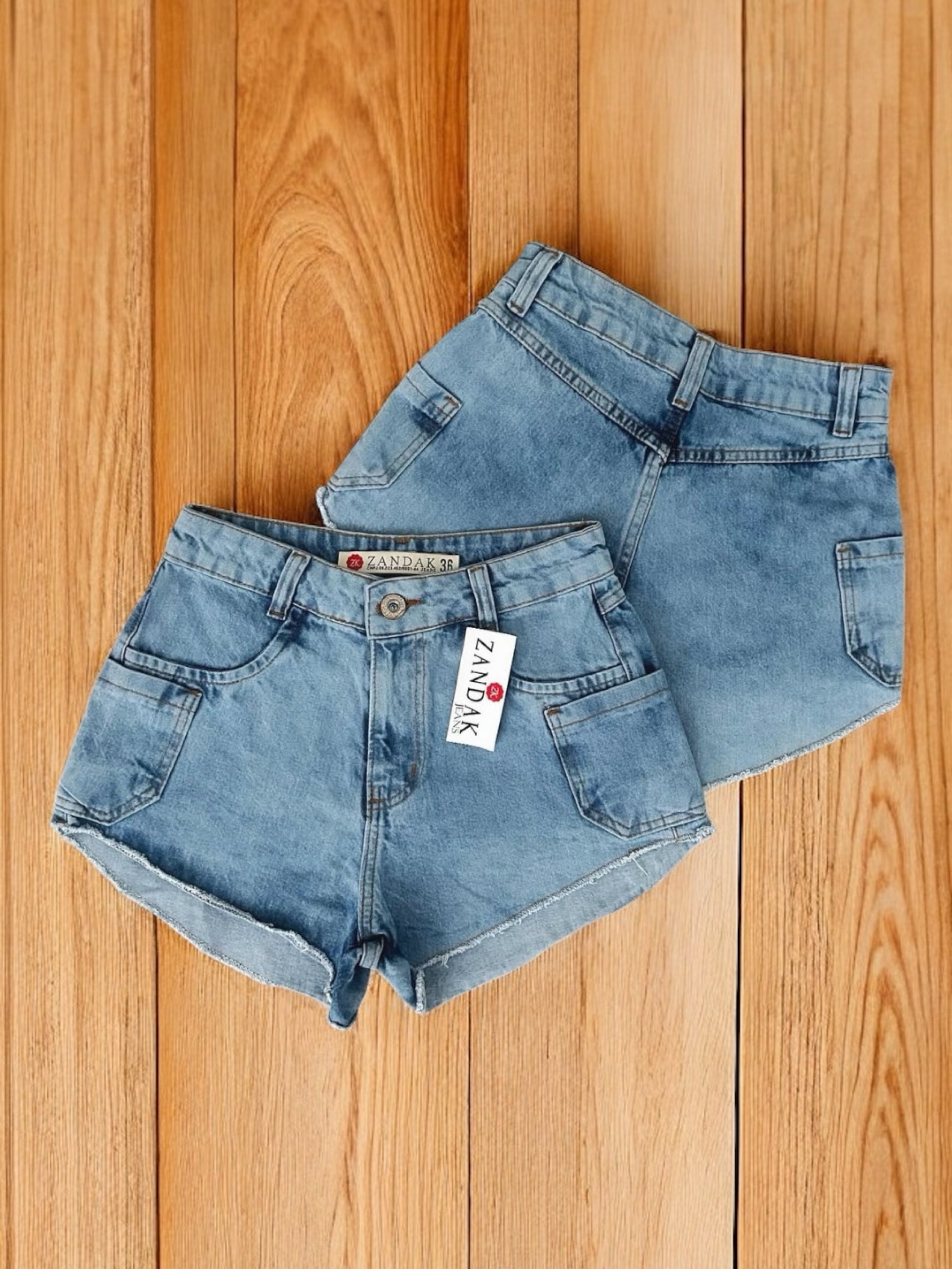 Short jeans feminino Clara