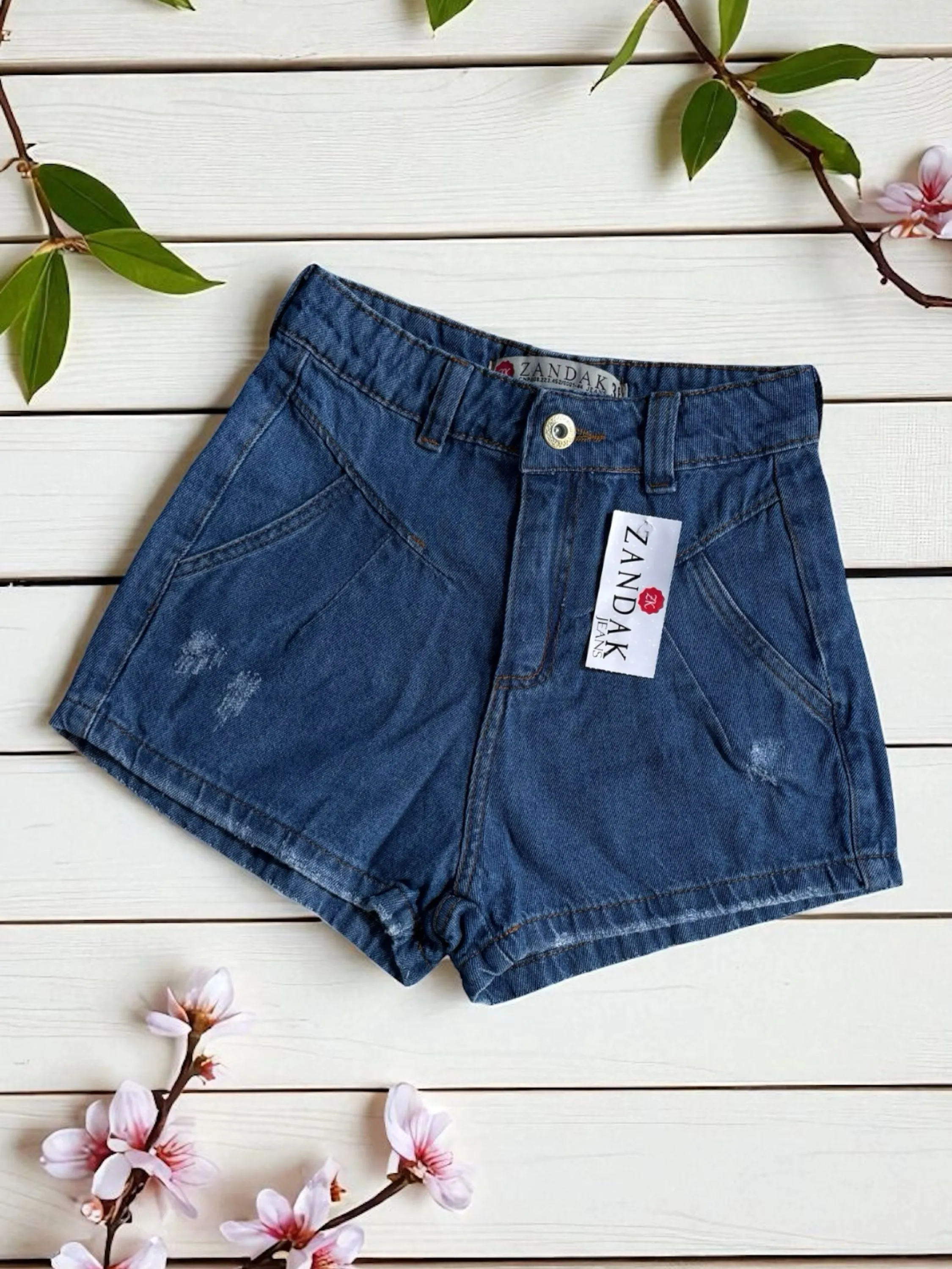 Short jeans feminino escura