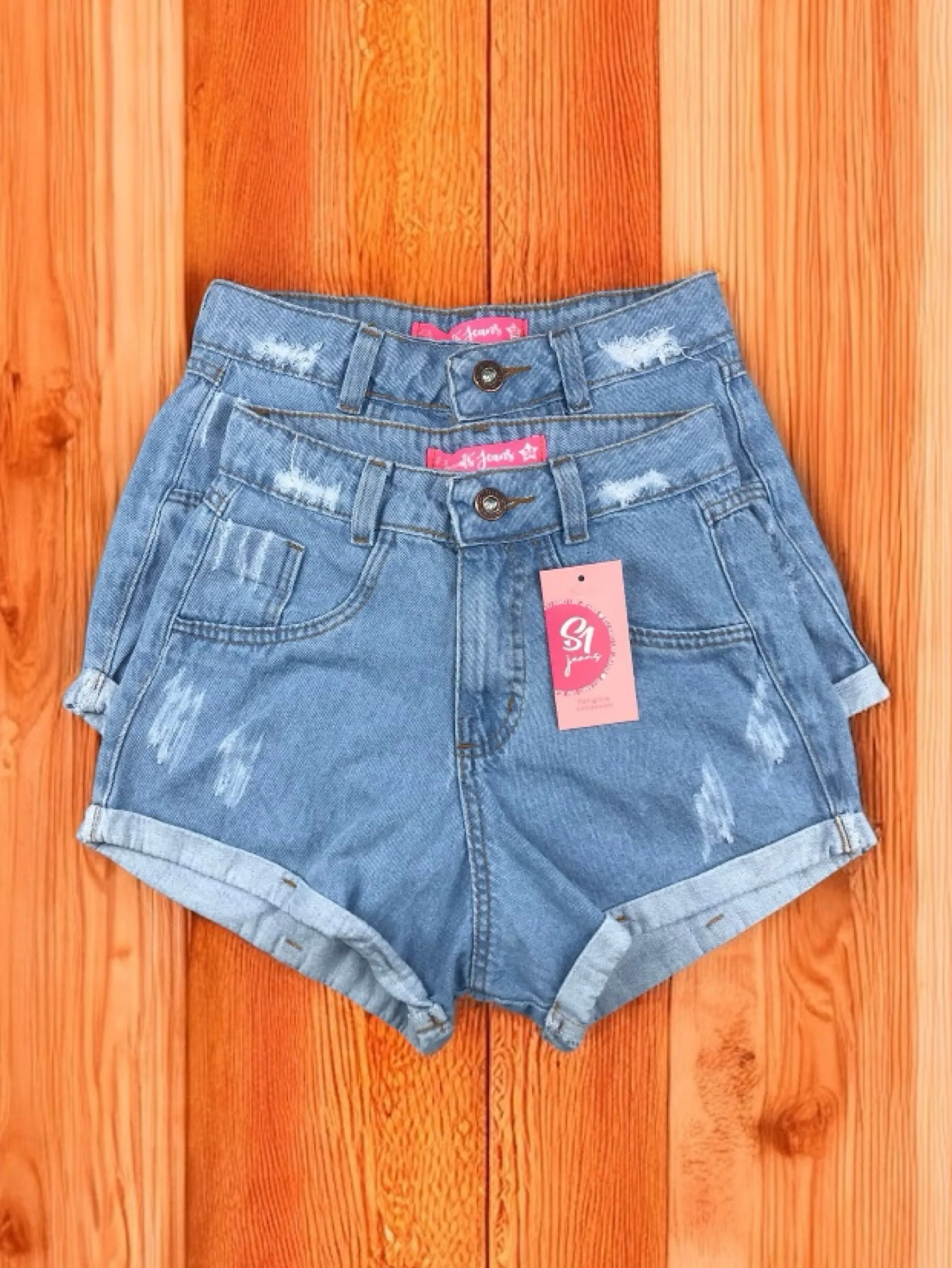 Short jeans feminino clara barra dobrado