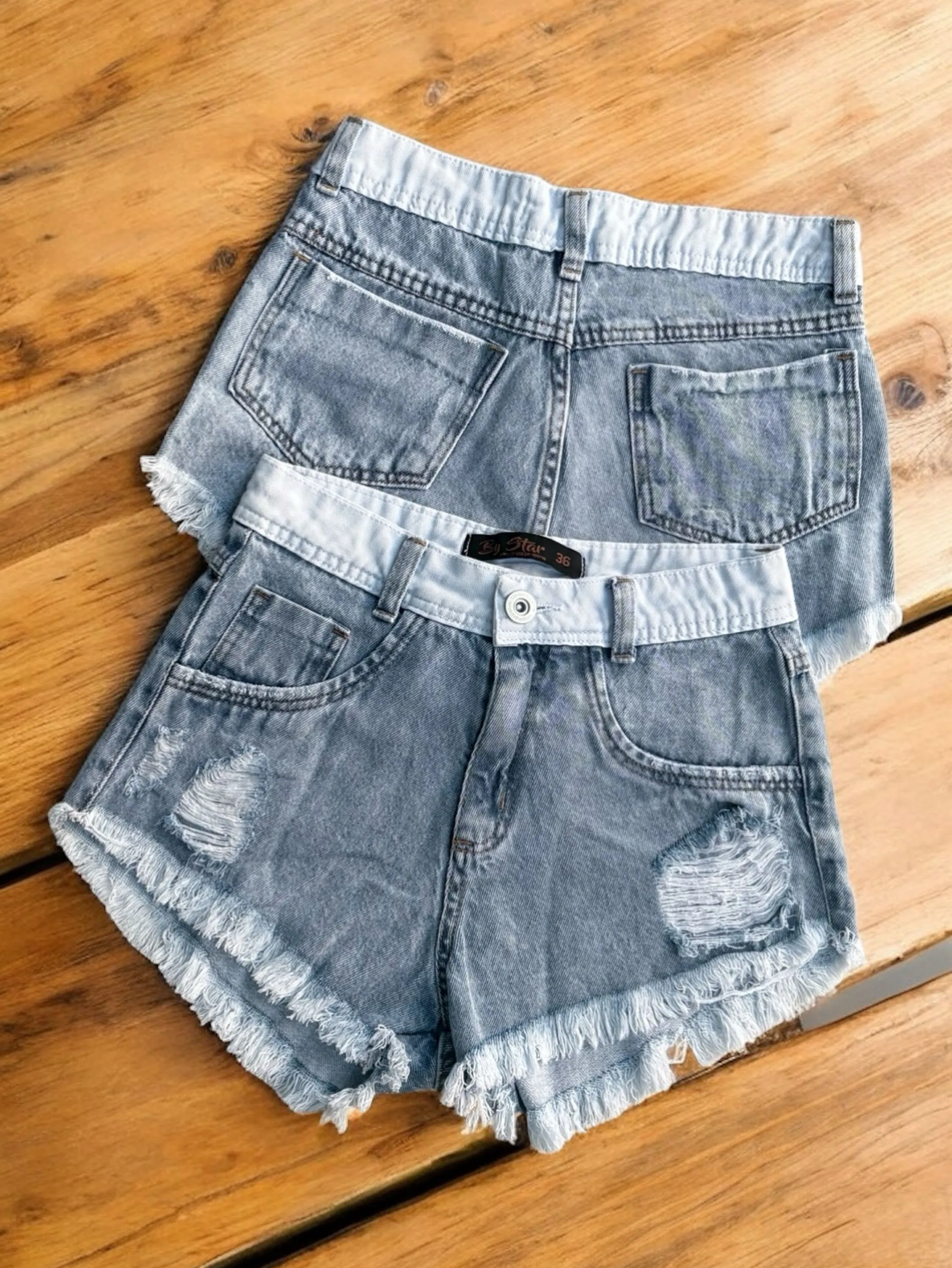 Short jeans feminino clara barra desfiado