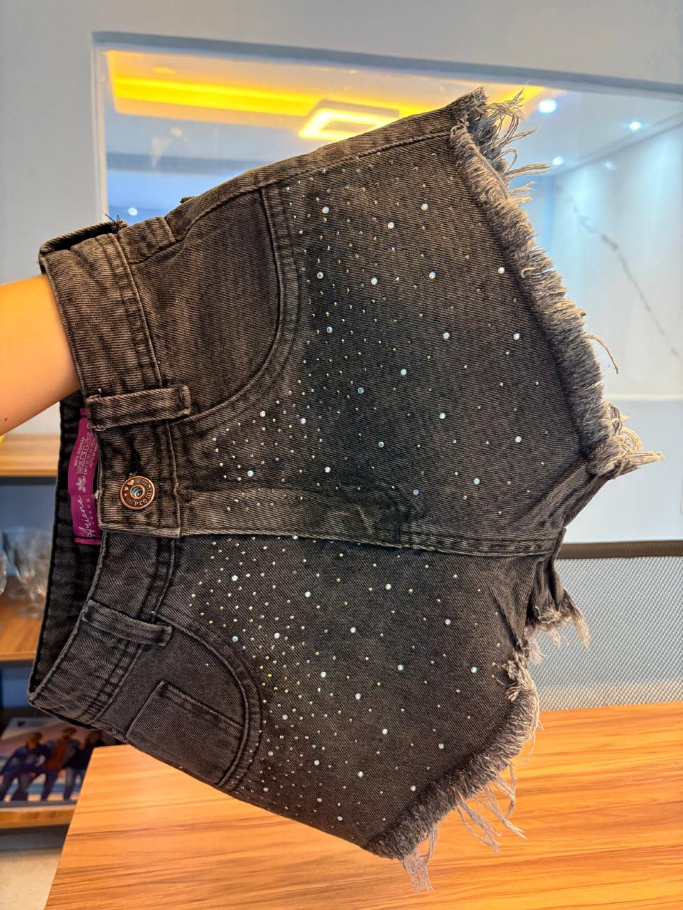 Short jeans feminino Grafite