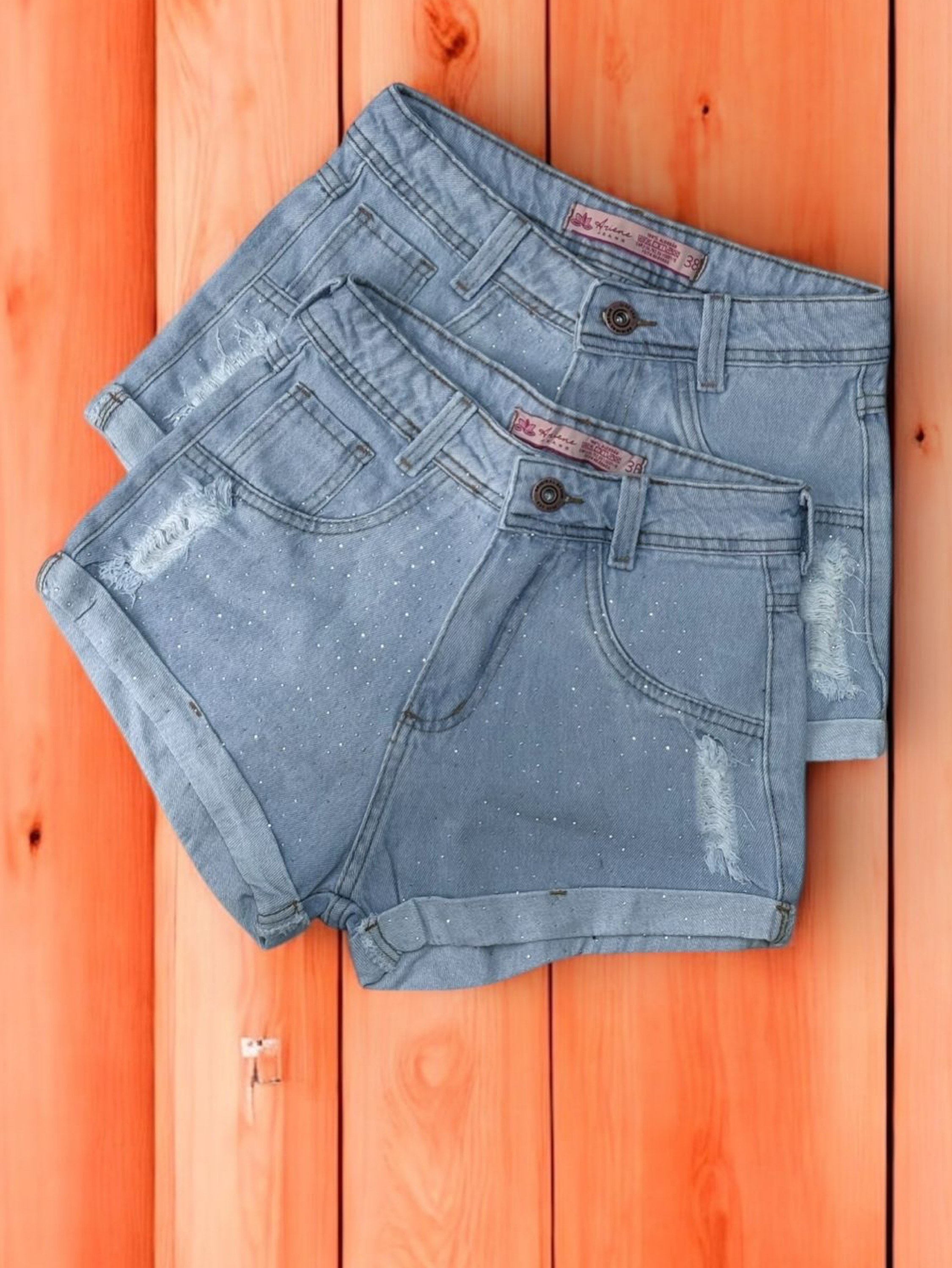 Short jeans feminino Clara com brilho