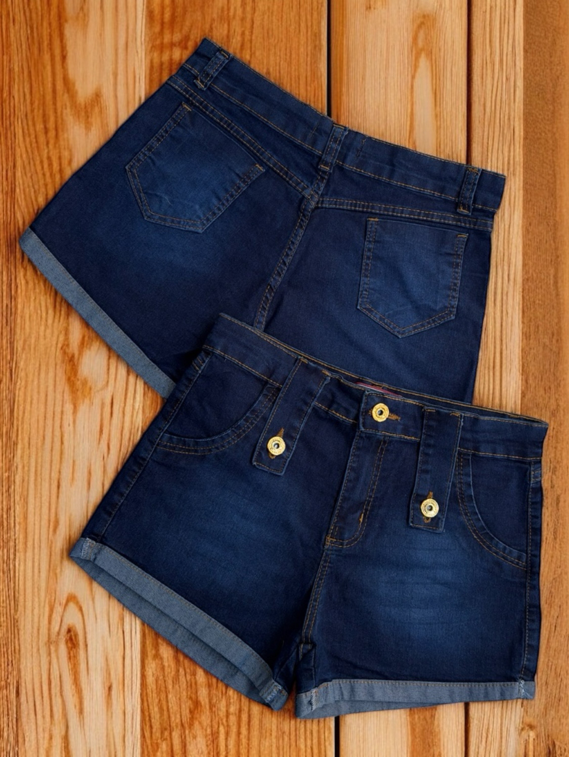 Short jeans feminino com lycra escura