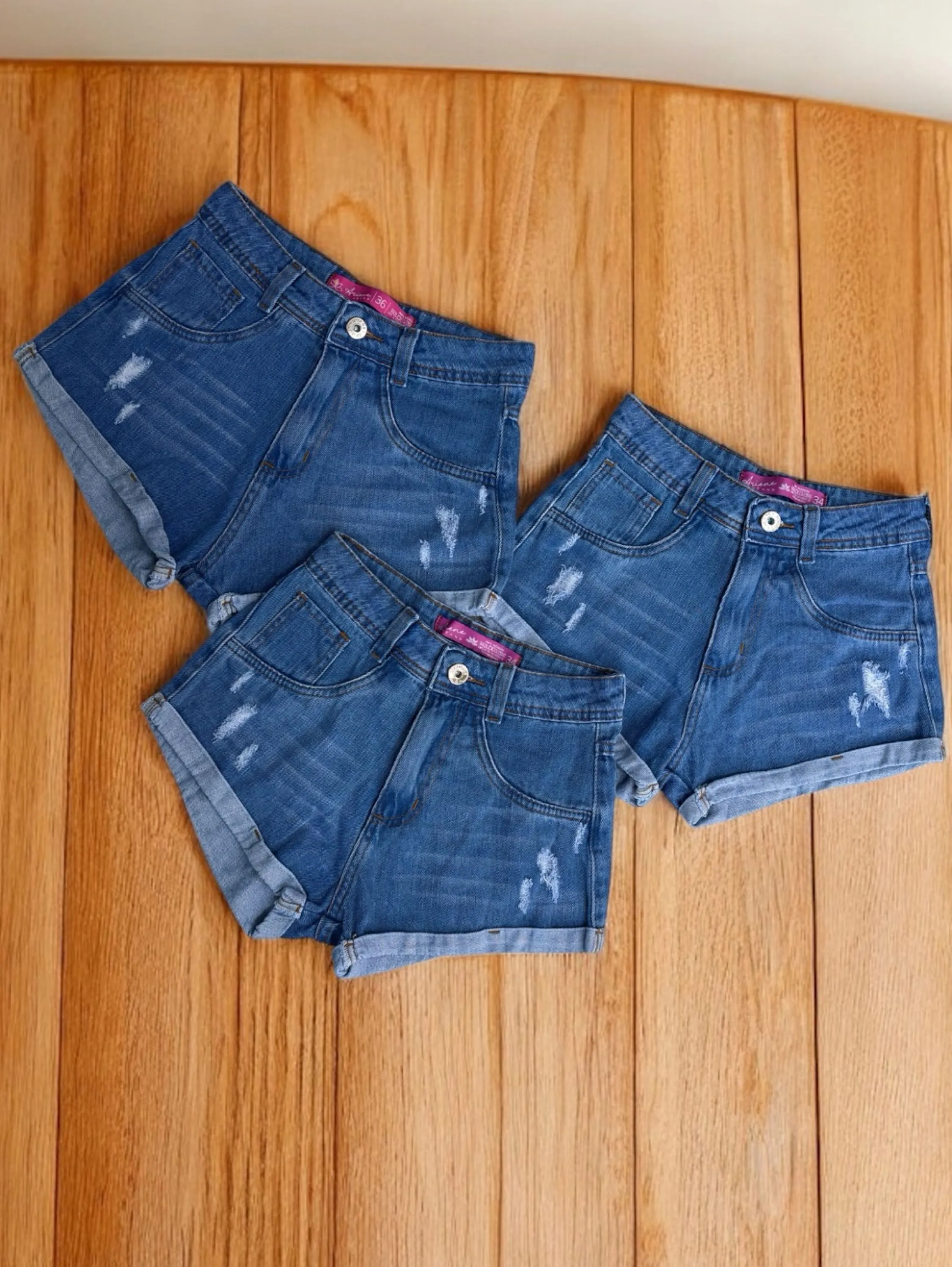 Short jeans feminino azul jeans barra dobrado