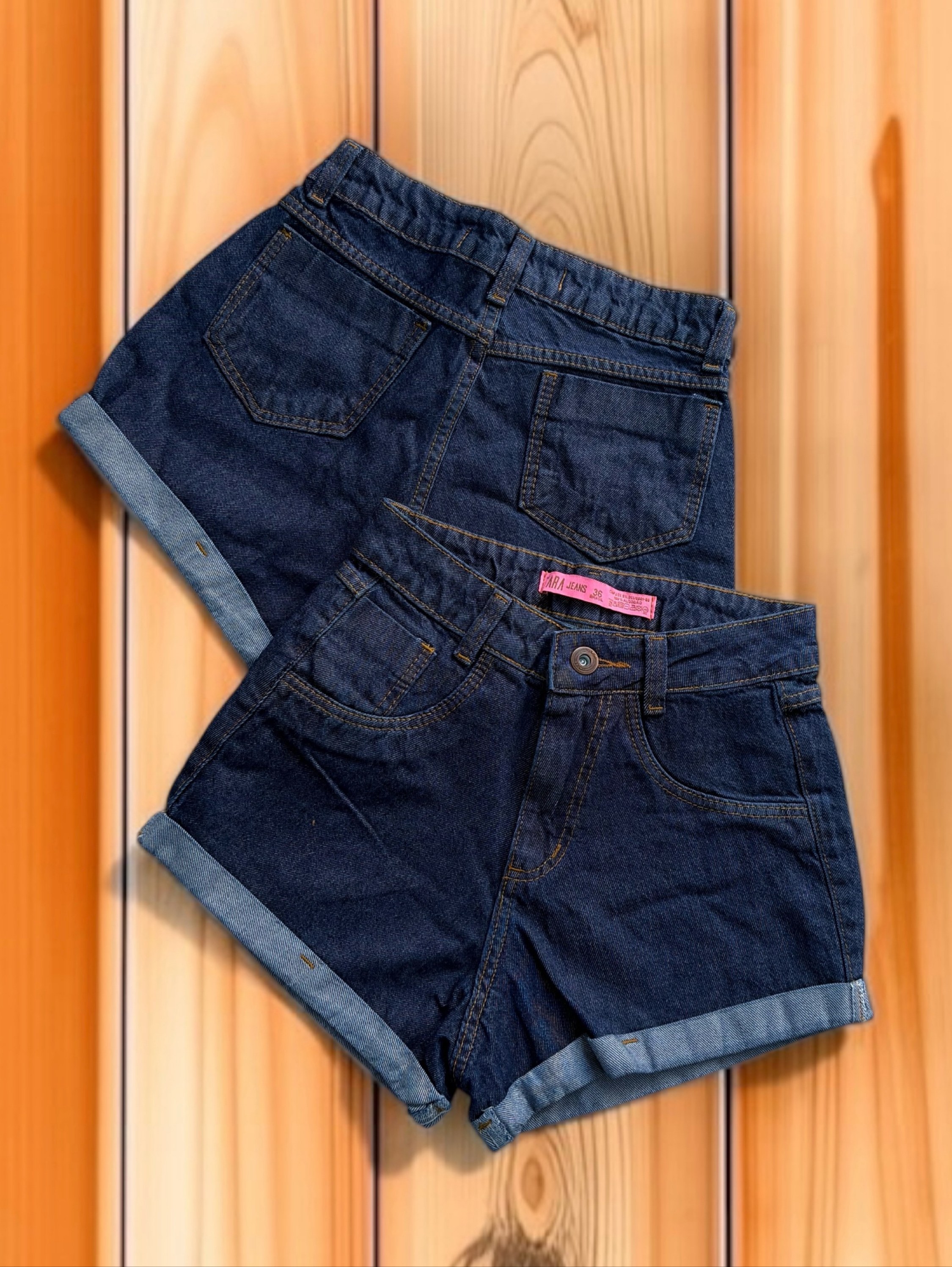 Short jeans feminino Escura lisa barra dobrado
