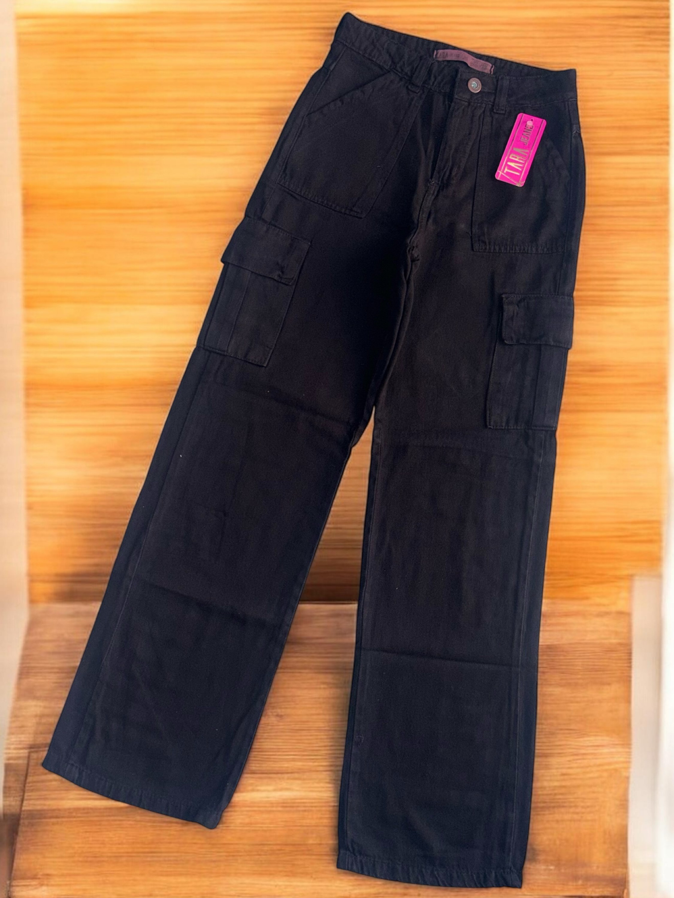 Calca cargo feminina preta bolso faca