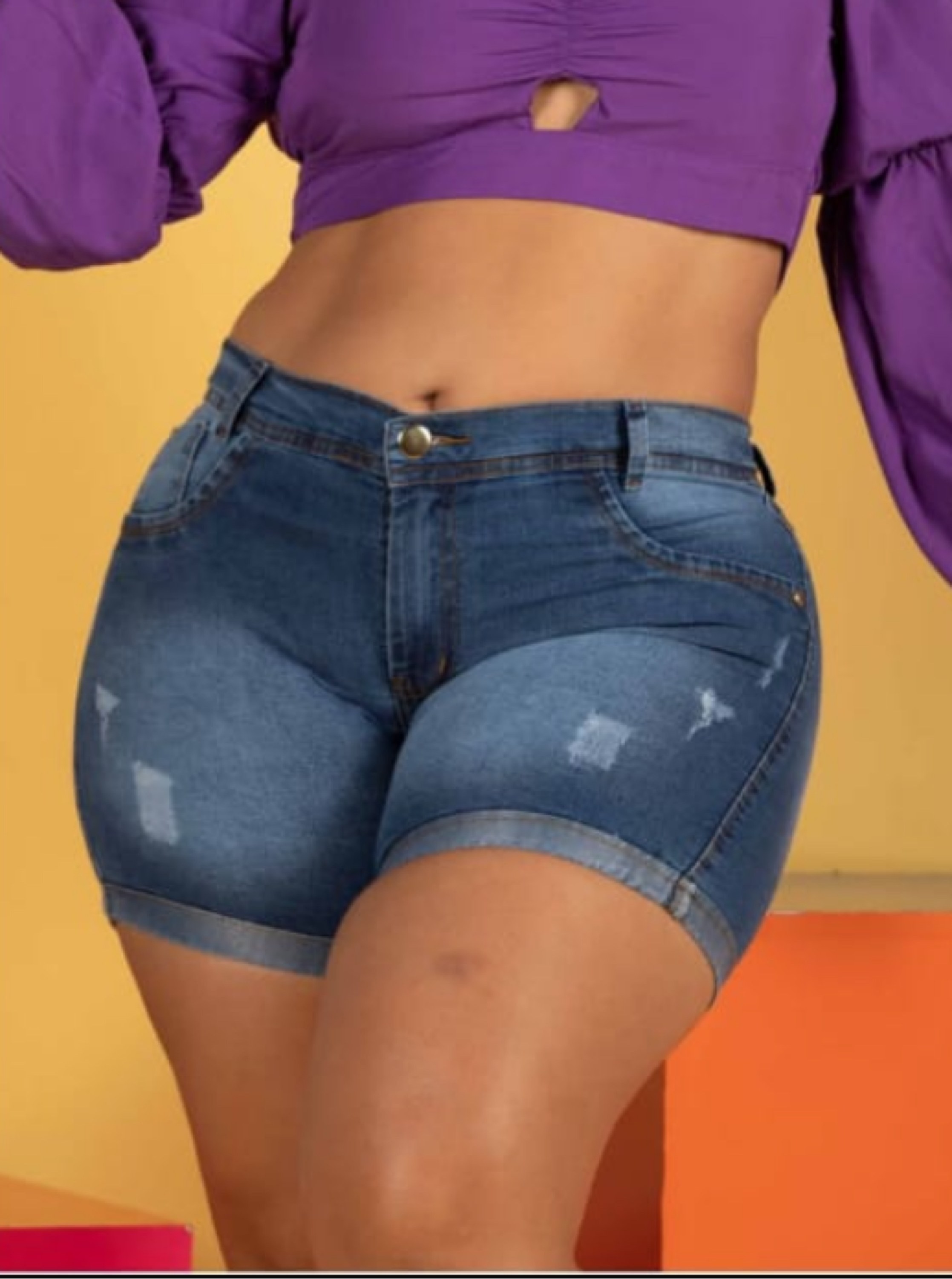 Shorts Meia Coxa Plus