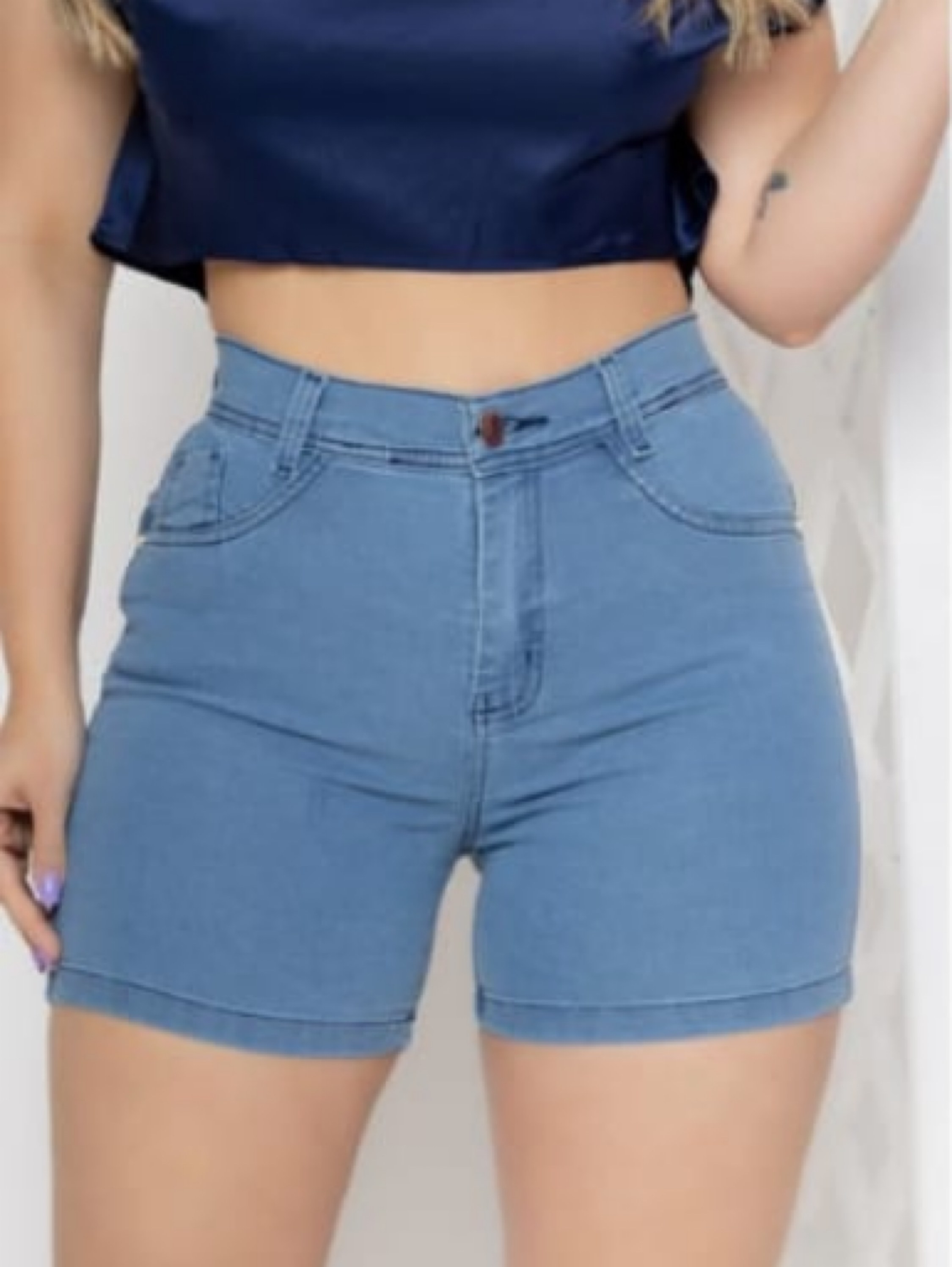 Shorts Meia Coxa