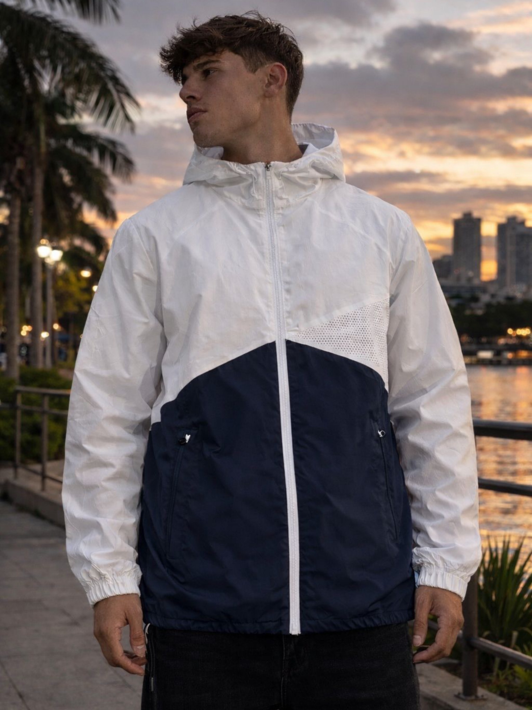 Jaqueta corta vento forrada feminina