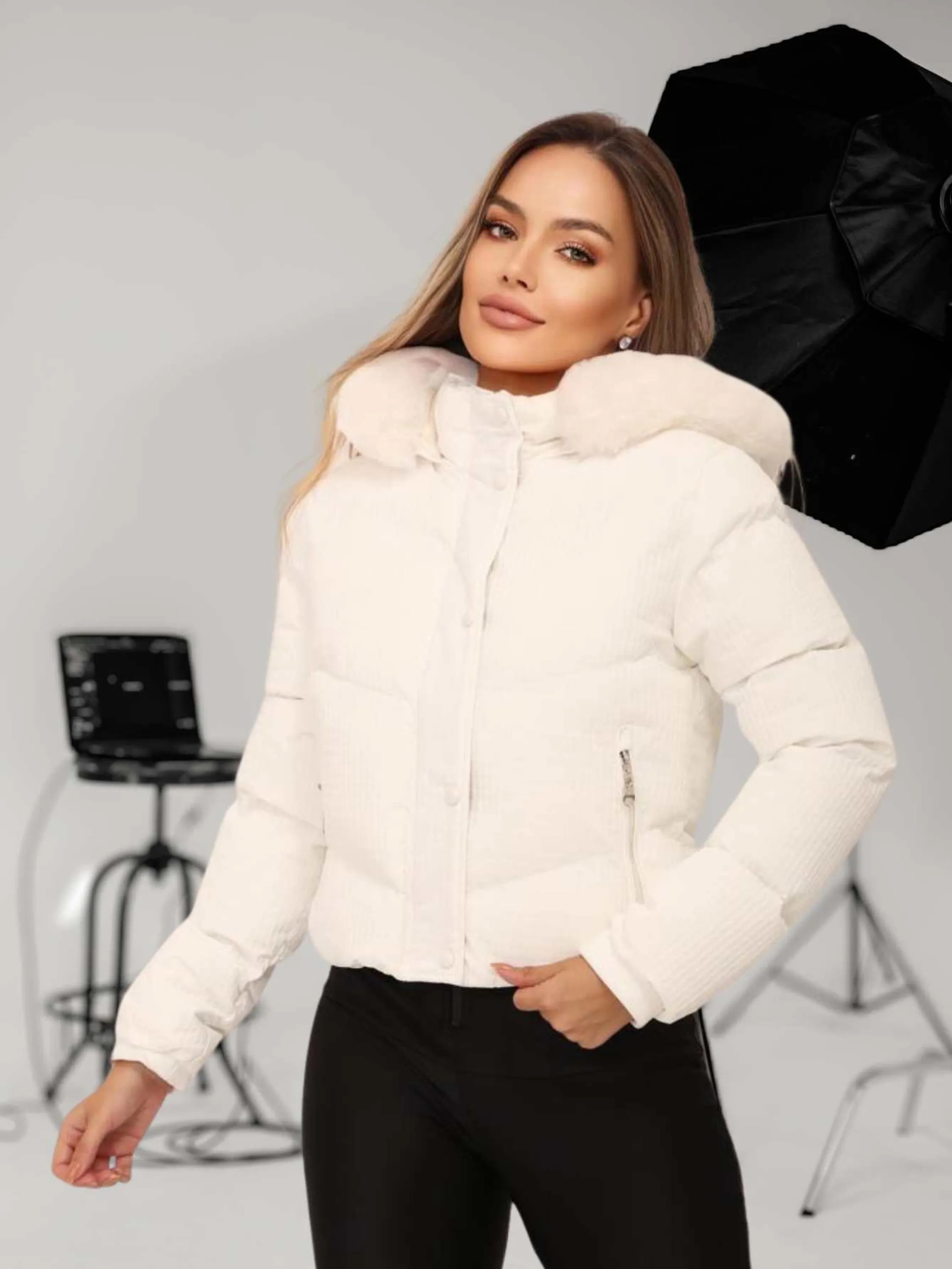 Jaqueta Puffer Feminina de Nylon com Capuz de pelinho Elegante da Moda de Inverno - AL-663