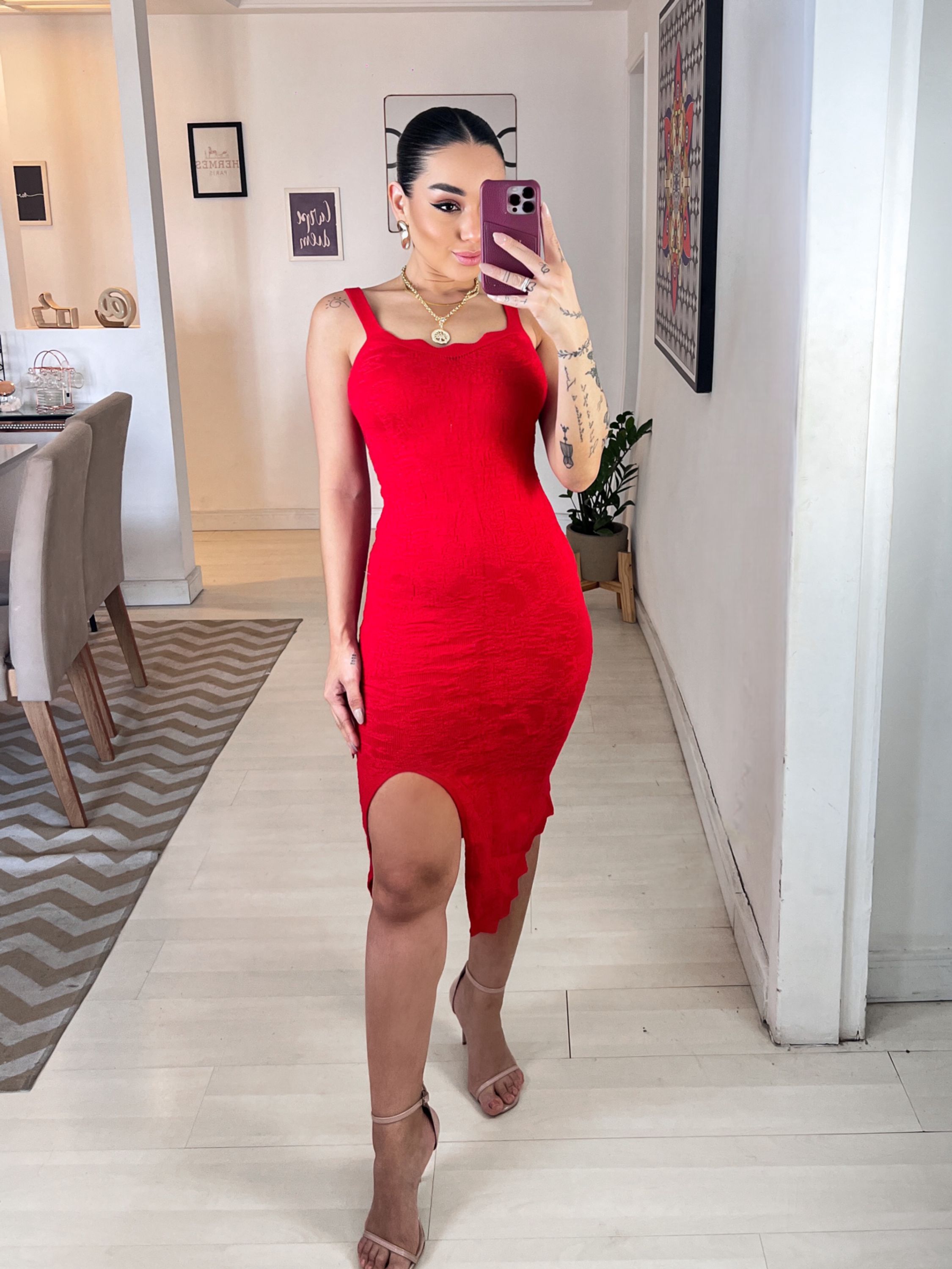 Vestido longo com fenda