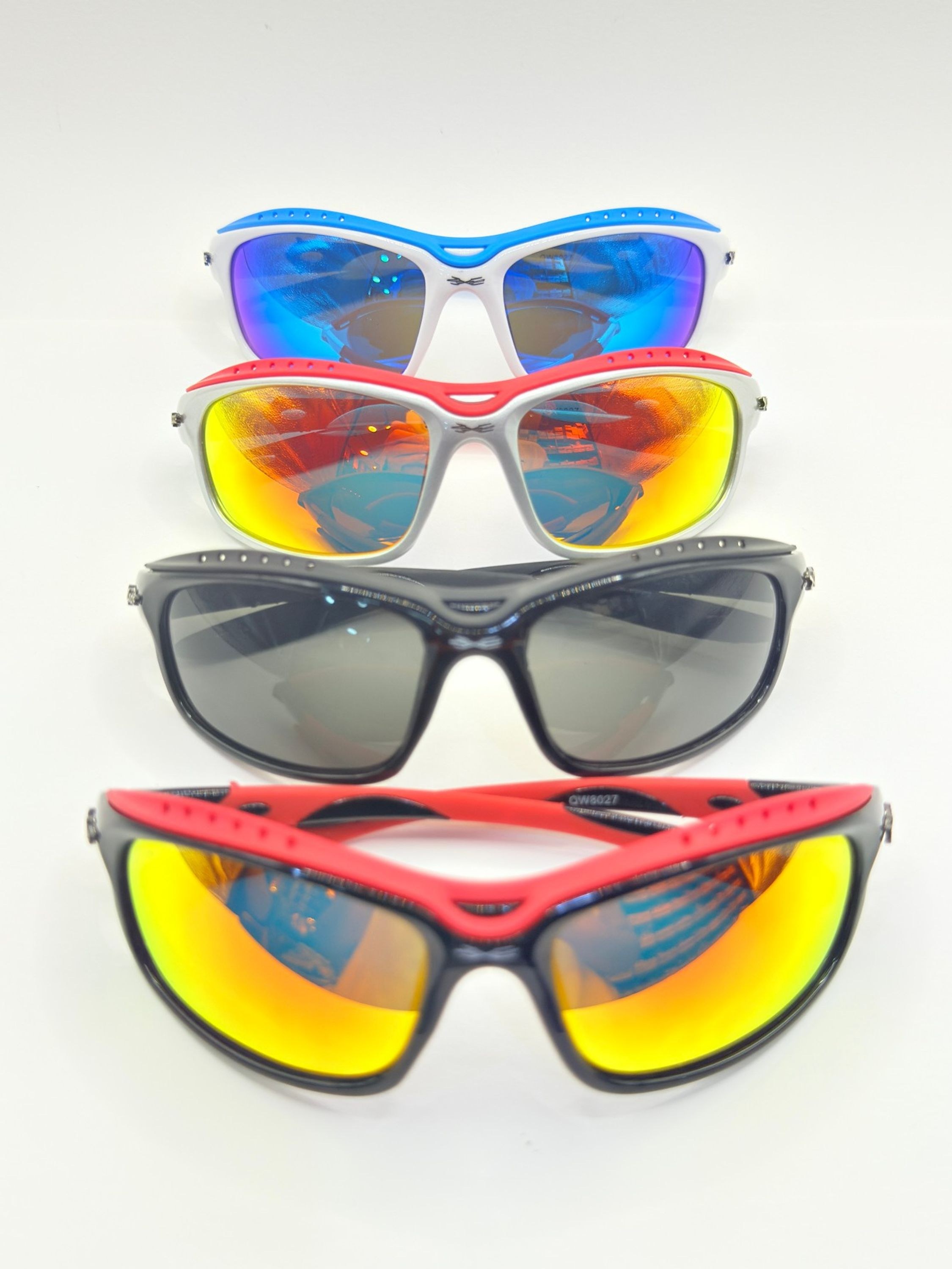 Oculos de sol esportivo -- QW8027