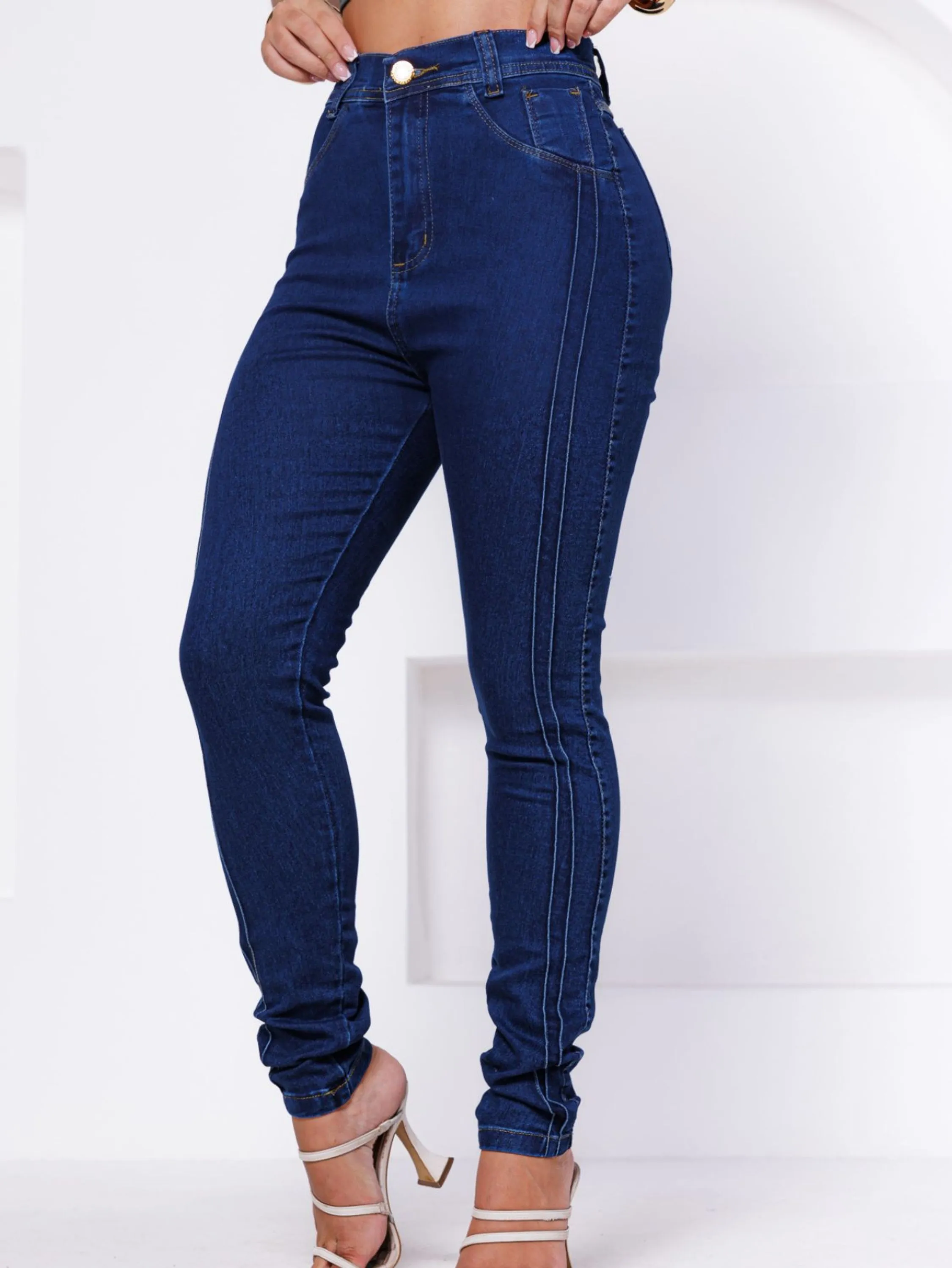 CALÇA SKINNY 2 LISTRAS NAS LATERAIS