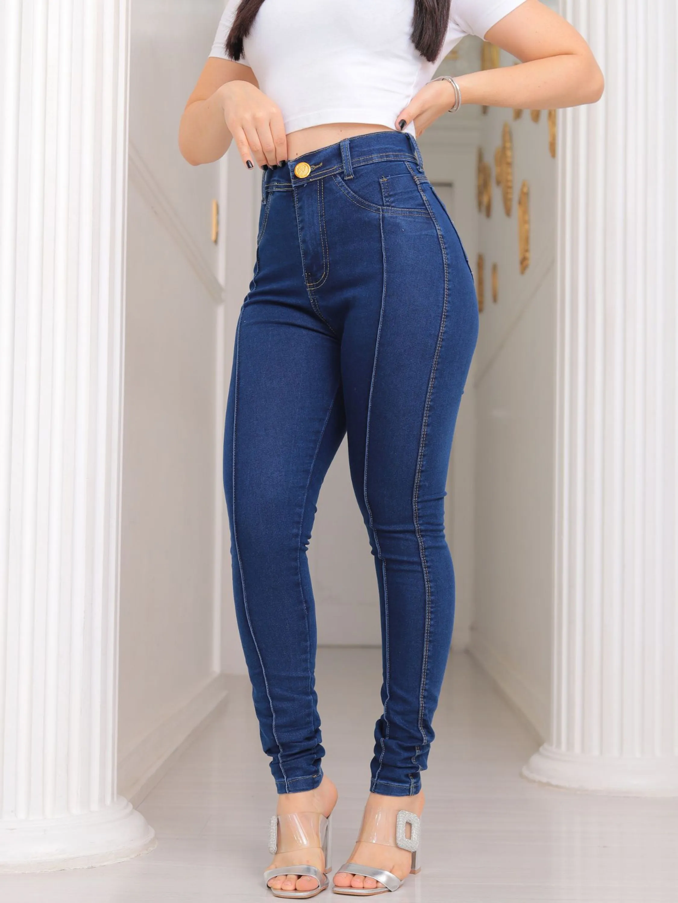 CALÇA SKINNY COM LISTRA NA FRENTE