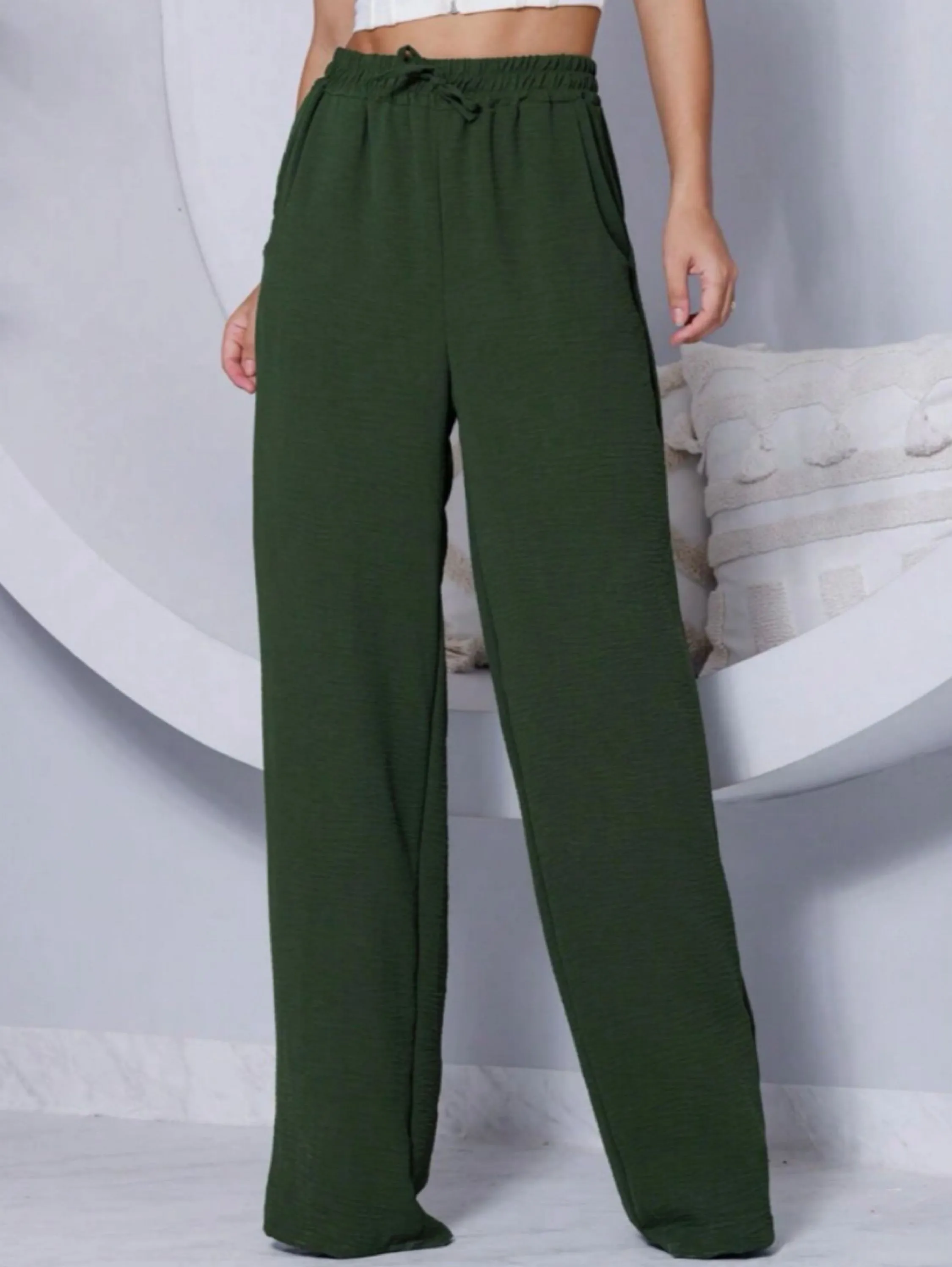 Calça pantalona feminina