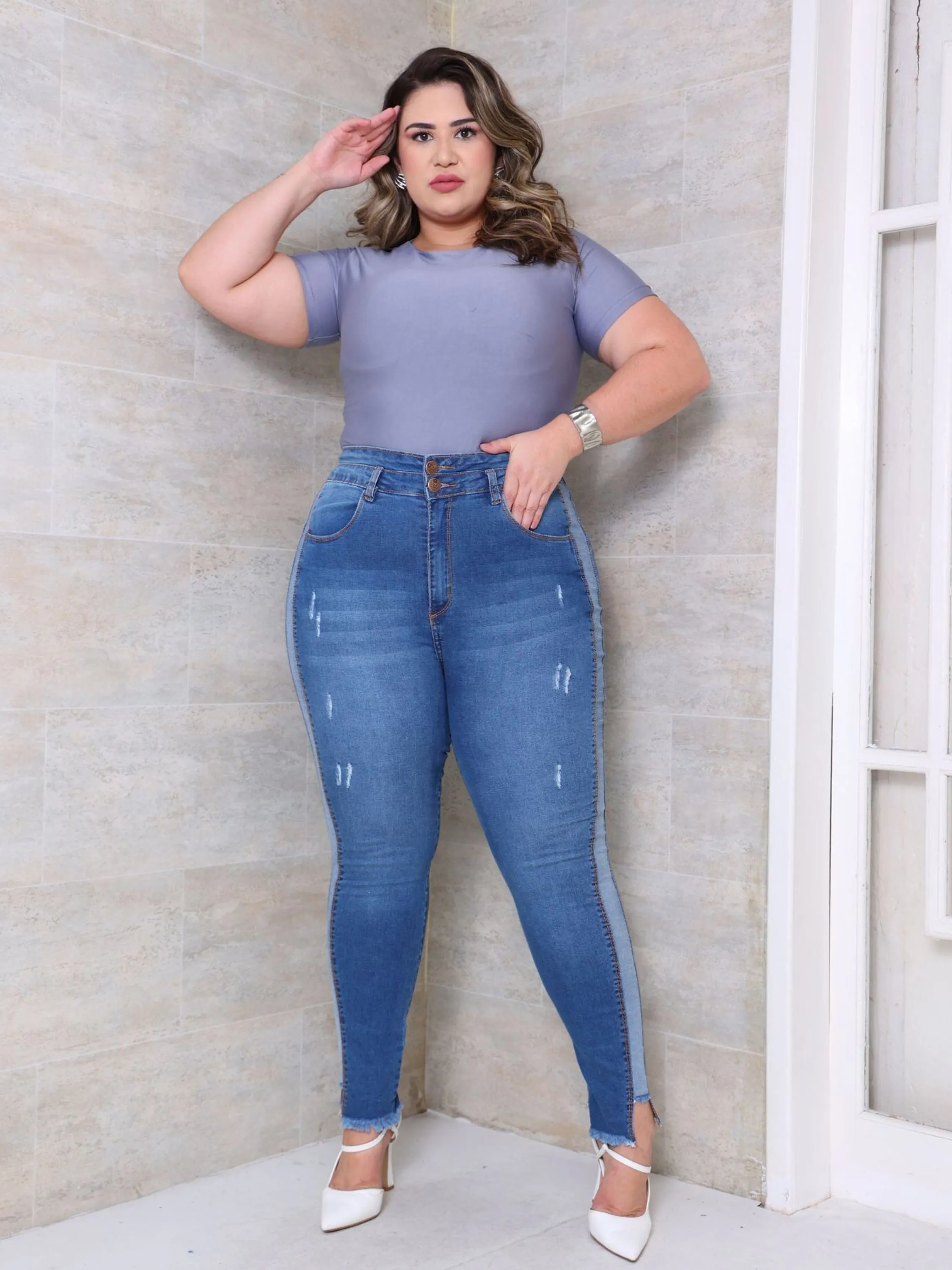 Calça Jeans Feminina Plus Size Cigarrete