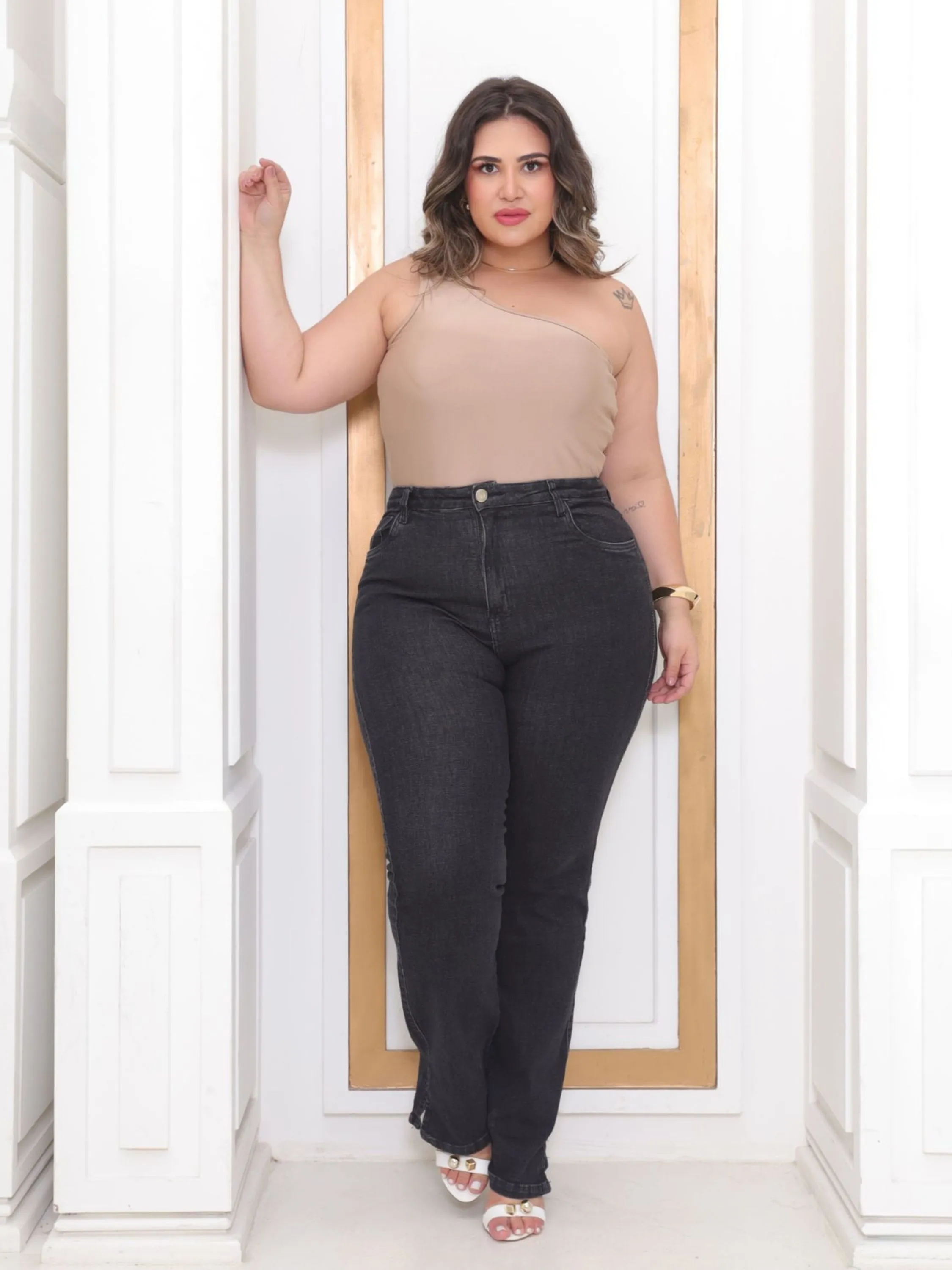 Calça Jeans Feminina Reta Cintura Alta Plus Size