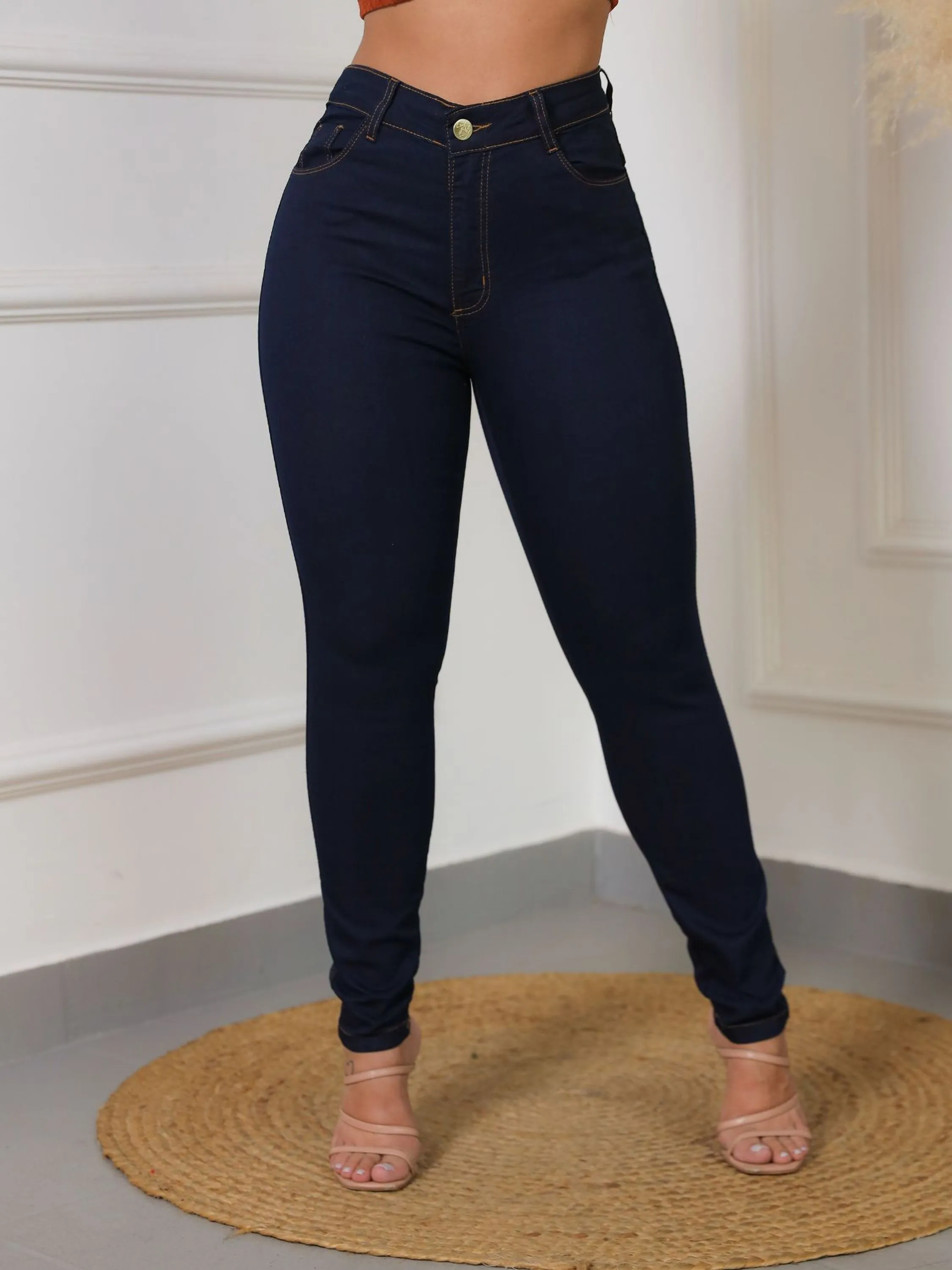 Calça Jeans Feminina Skinny Cintura Intermediaria Escura