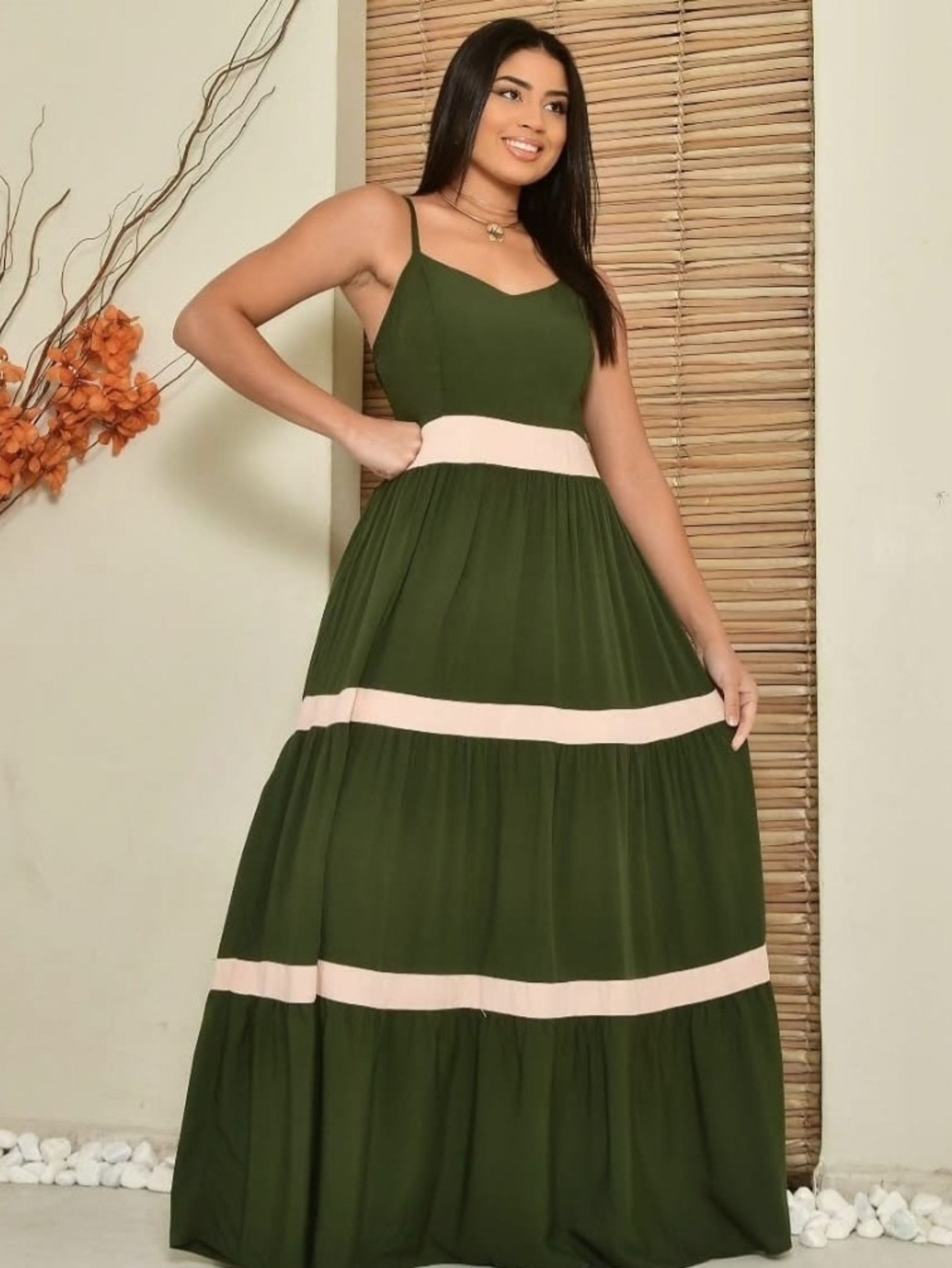 Vestido longo com bojo alça regulável