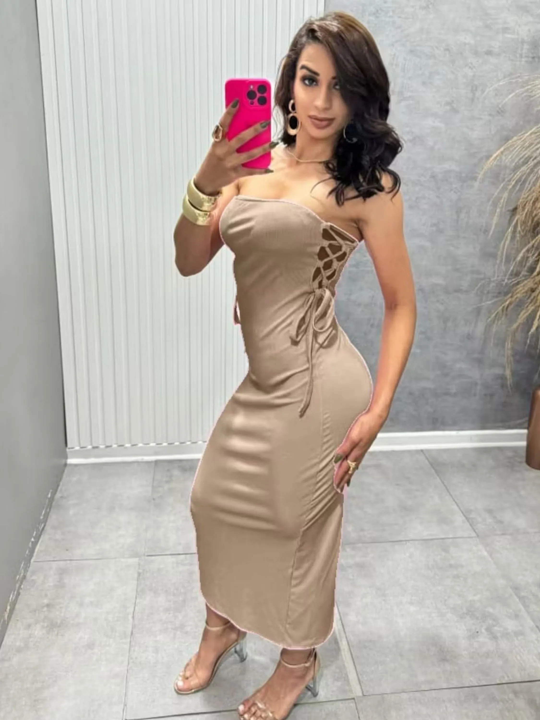 Vestido midi trancado nalateral