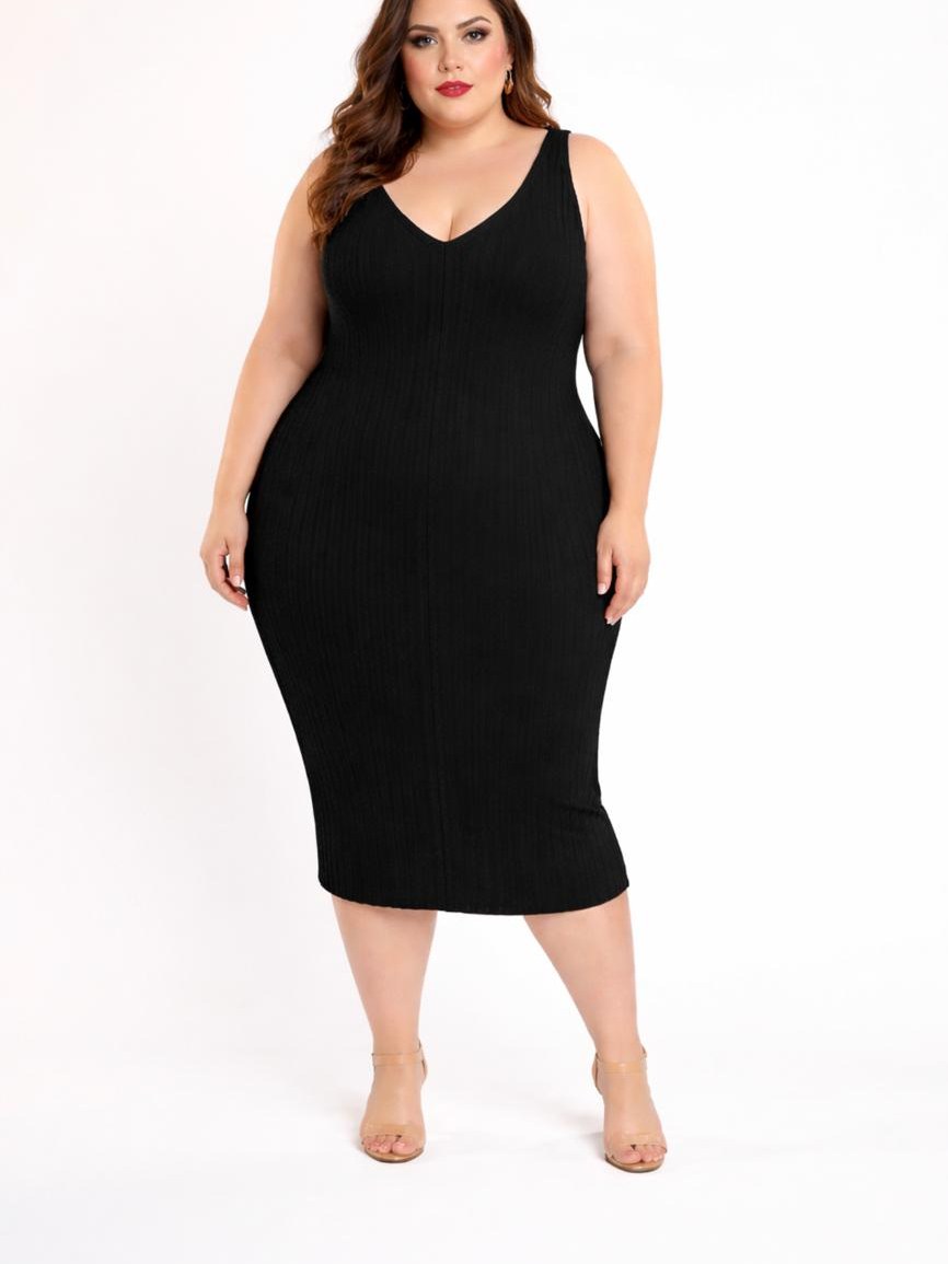 Vestido Plus em Modal Canelado Decote V Regata Ajustado