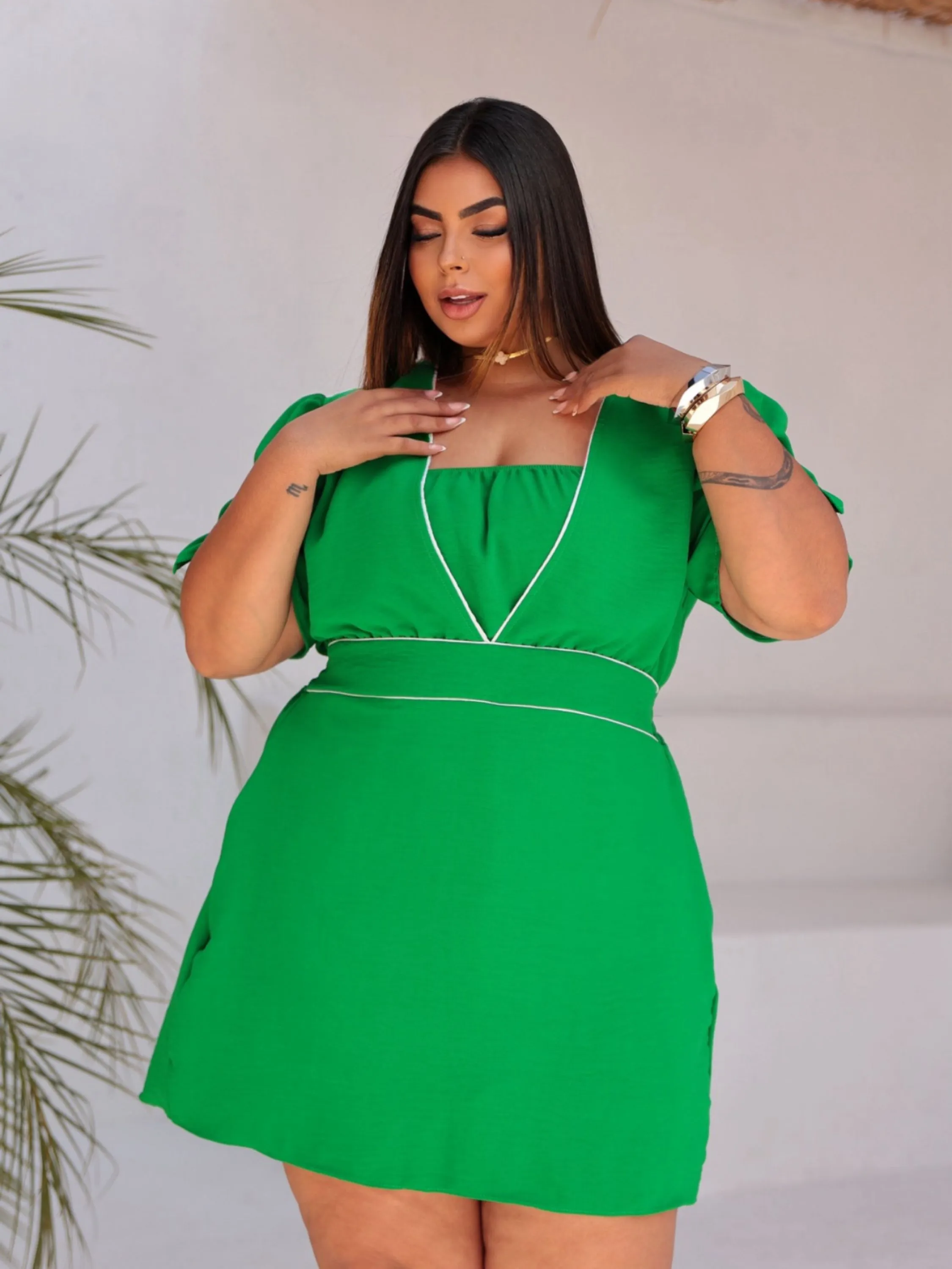 Vestido Macaquinho Curto Soltinho Elegante Plus Size Festa Natal Ano Novo