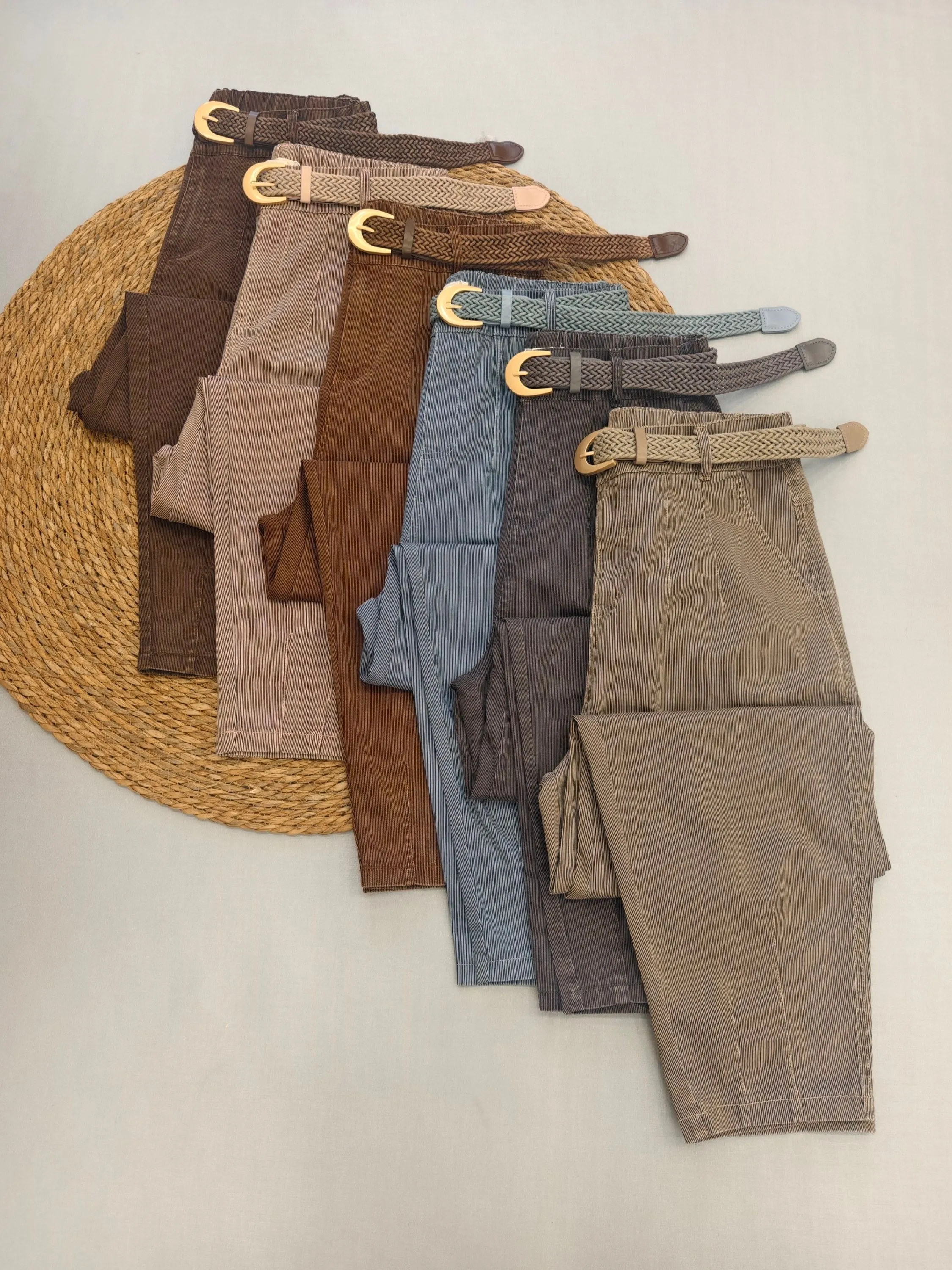 Calça cenora plus size veludo Cotelê importado 883